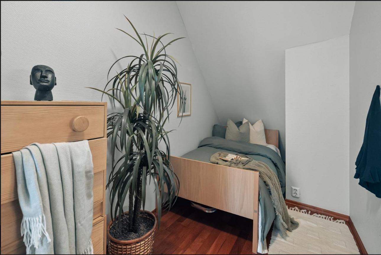 Apartment Center *