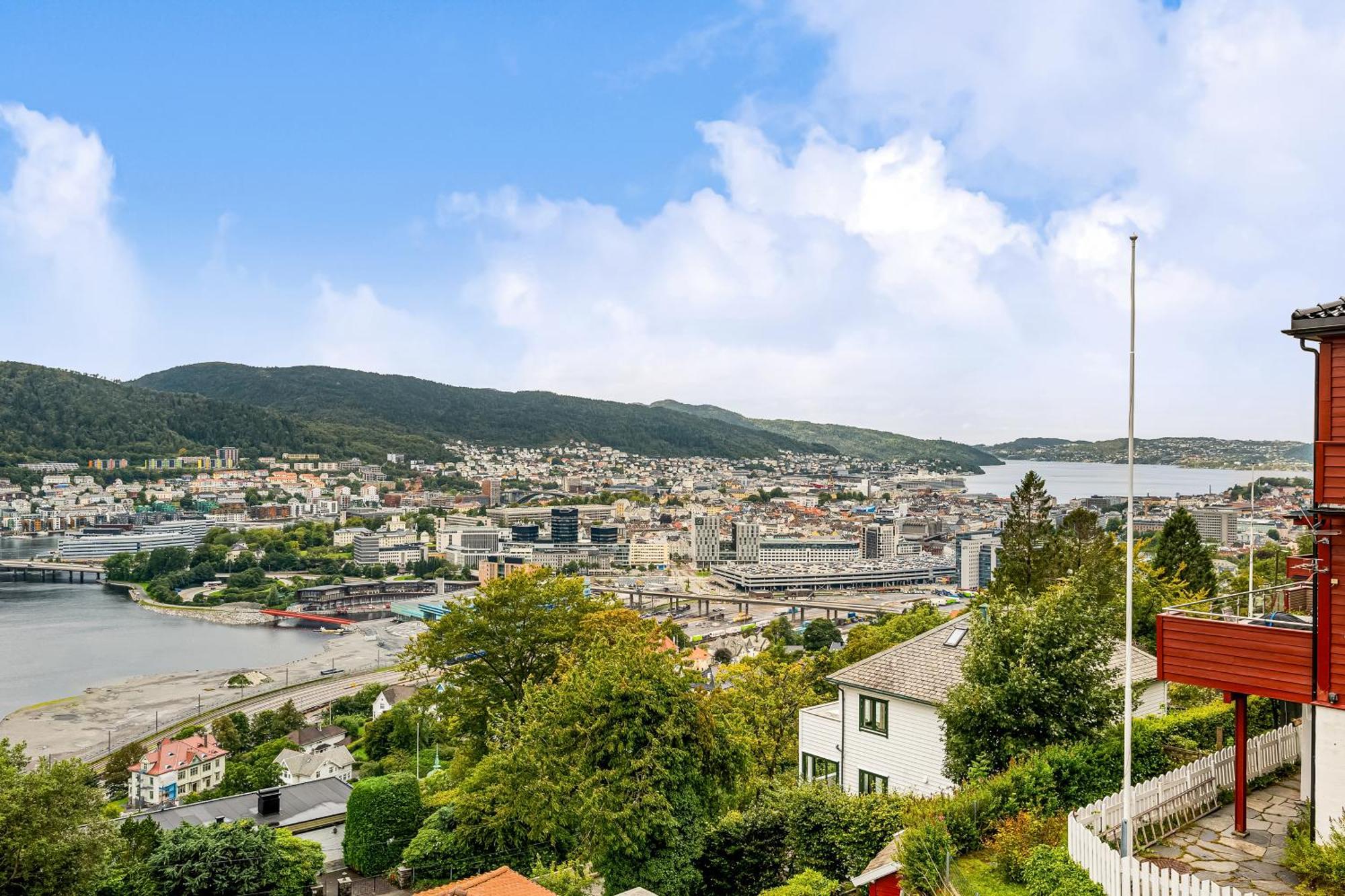 Dinbnb Homes I Luxury With Hot Tub & Views Bergen