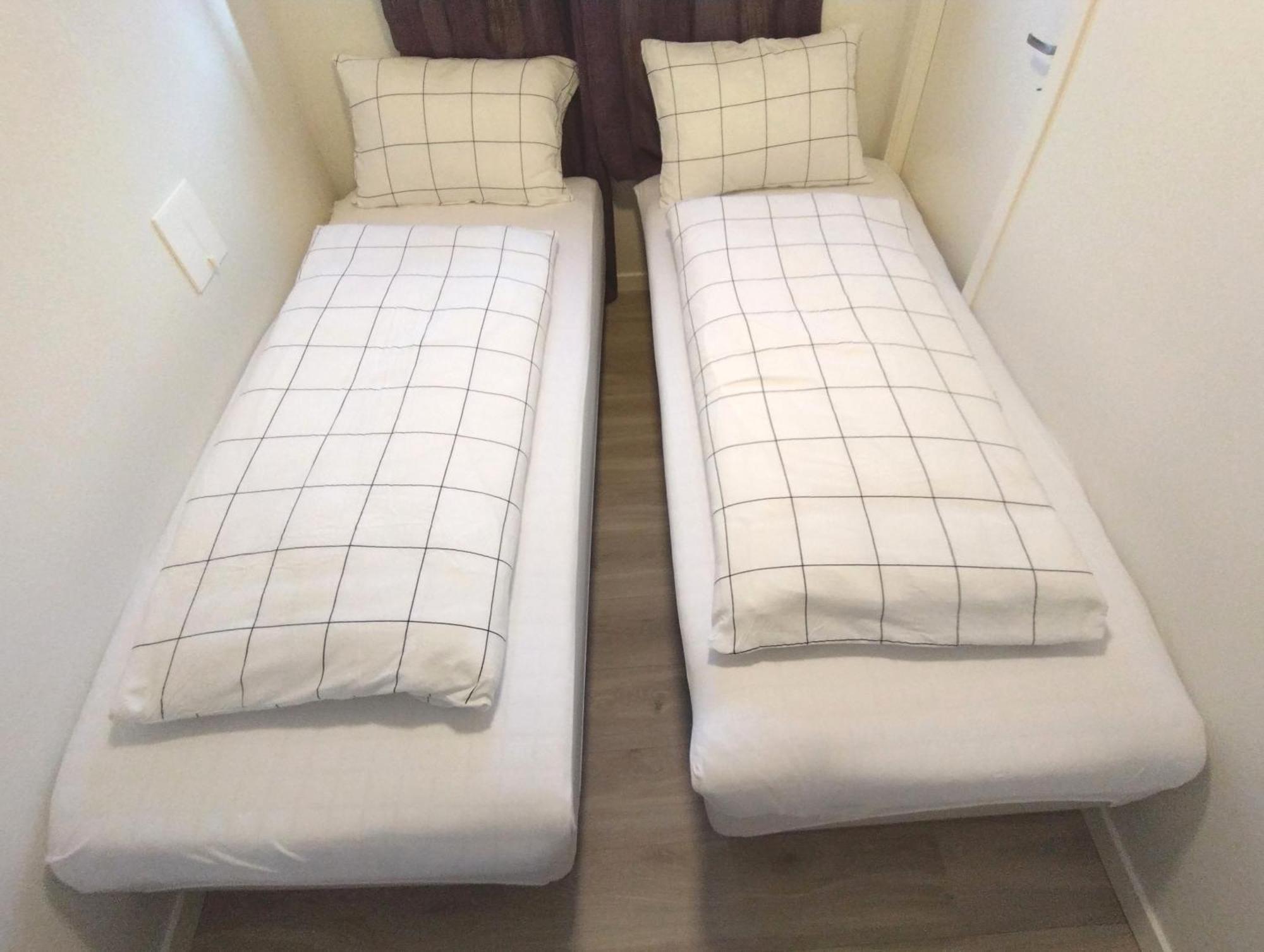 Kjellerleilighet I Fana Til Leie-med Gratis Parkering Og Mange Kollektiv Reisemuligheter * Bergen