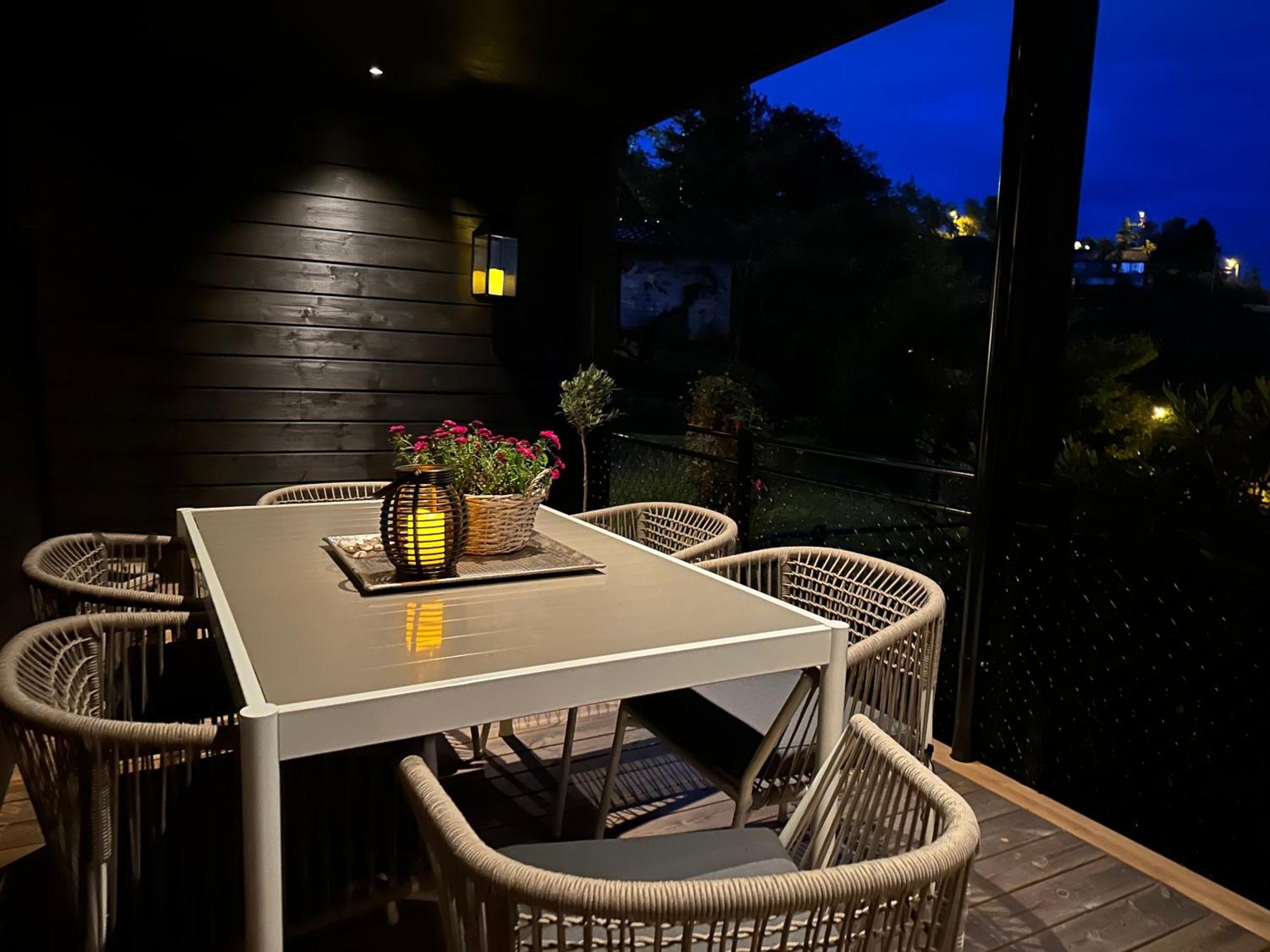 Apartment With Sea View! *
