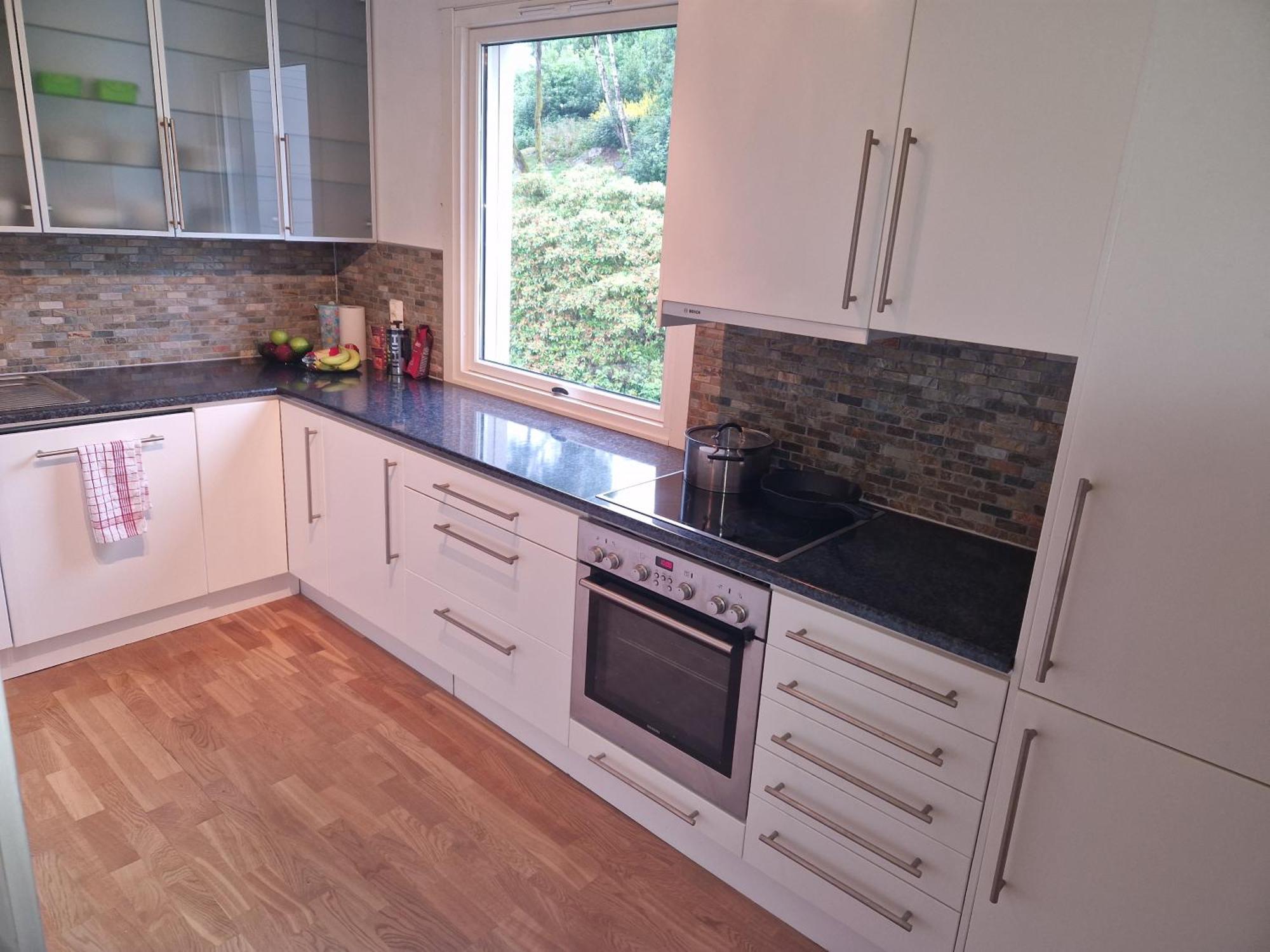 Apartment Toppleilighet I Fana