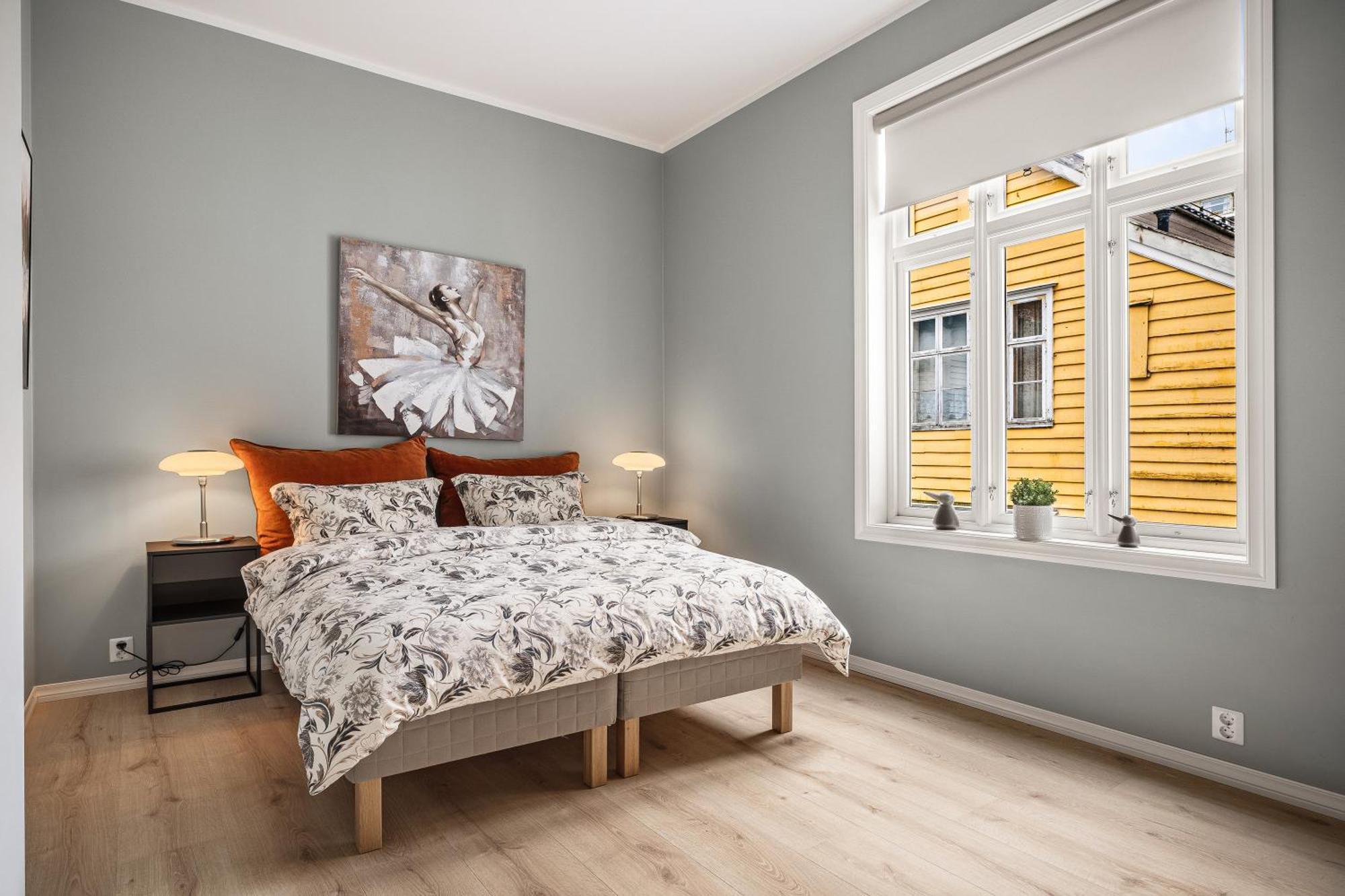 Corner Apartment
