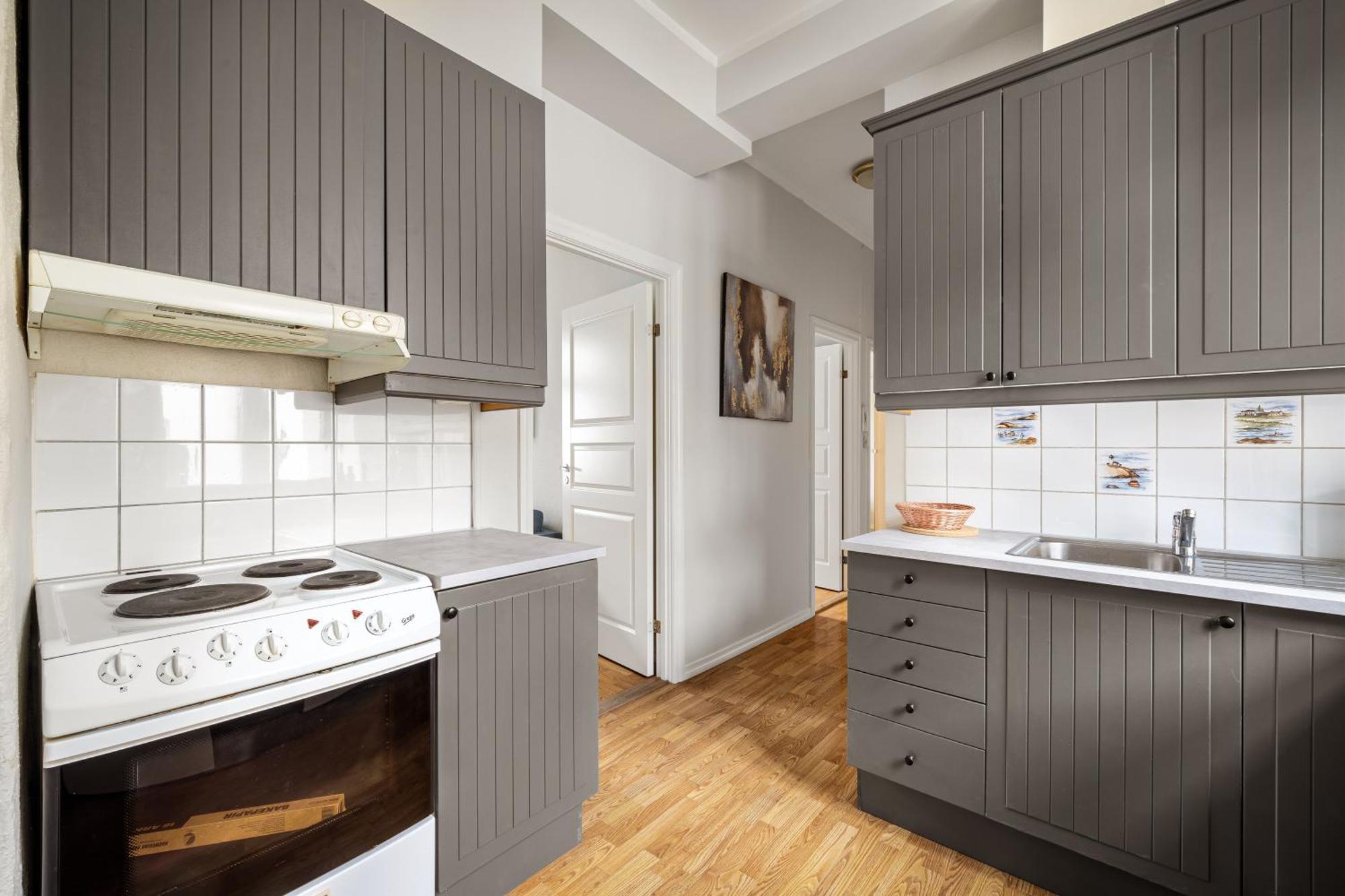 Rosen Apartment *