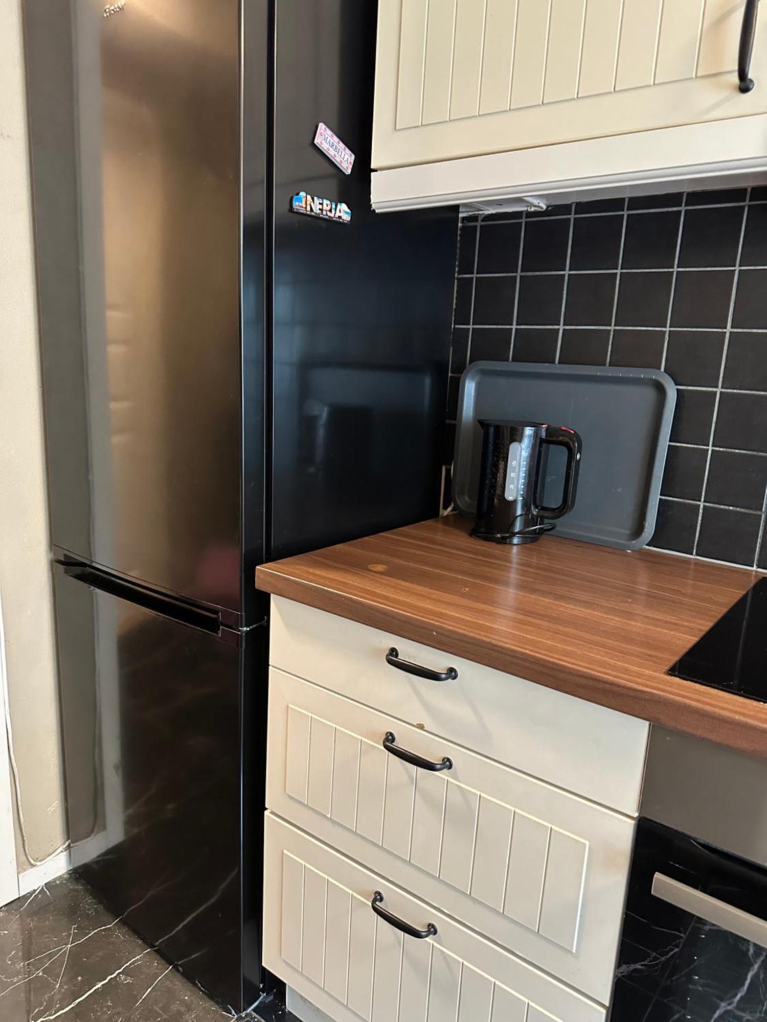 Apartment Med Nydelig Utsikt Over