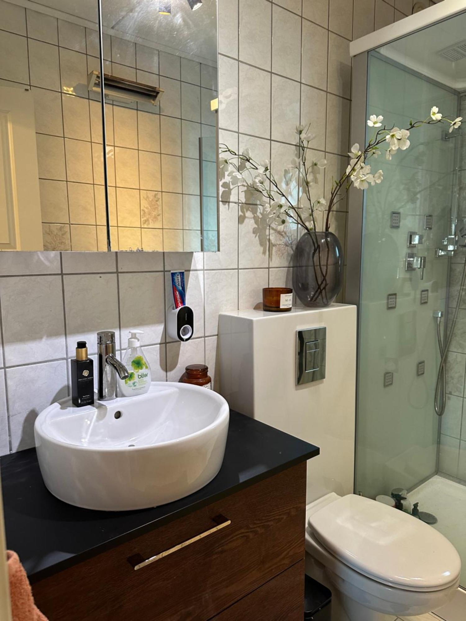 Apartment Med Nydelig Utsikt Over *