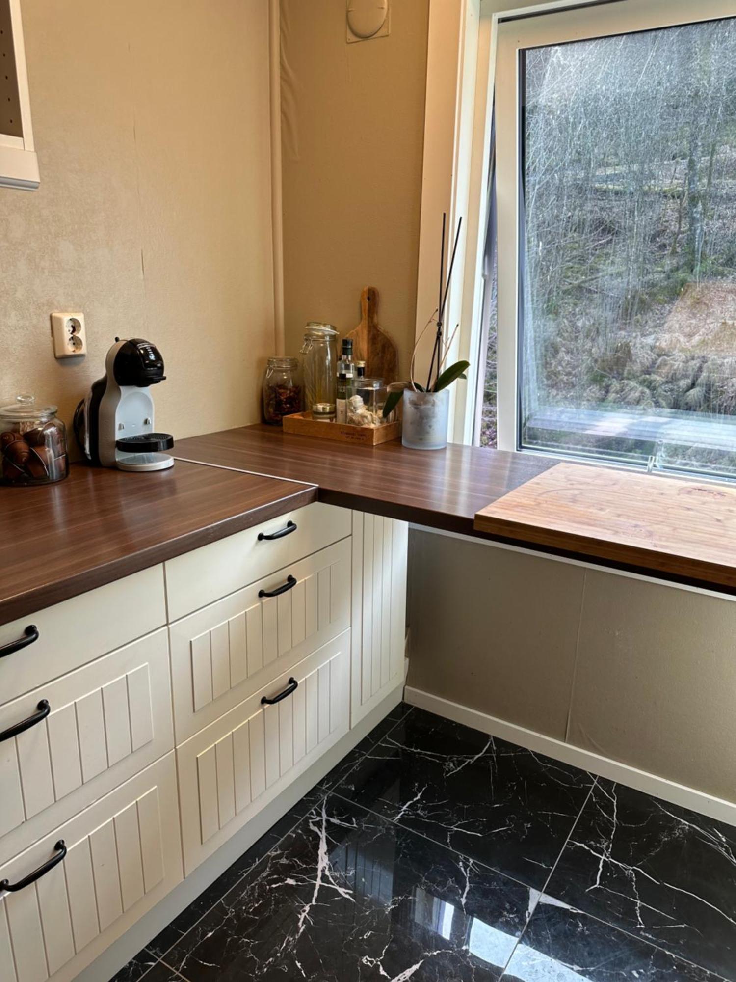 Apartment Med Nydelig Utsikt Over *