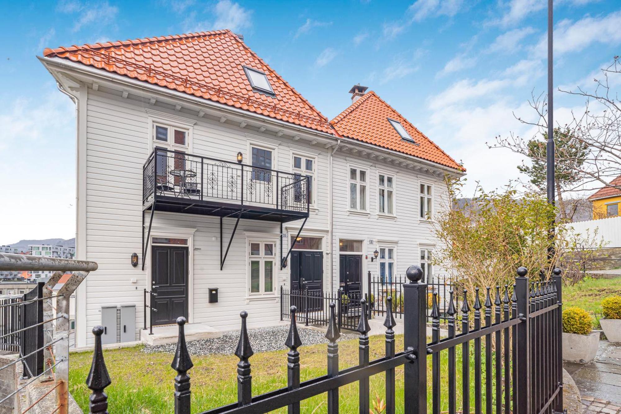 Big House With Ocean View Close To City Center! * Bergen