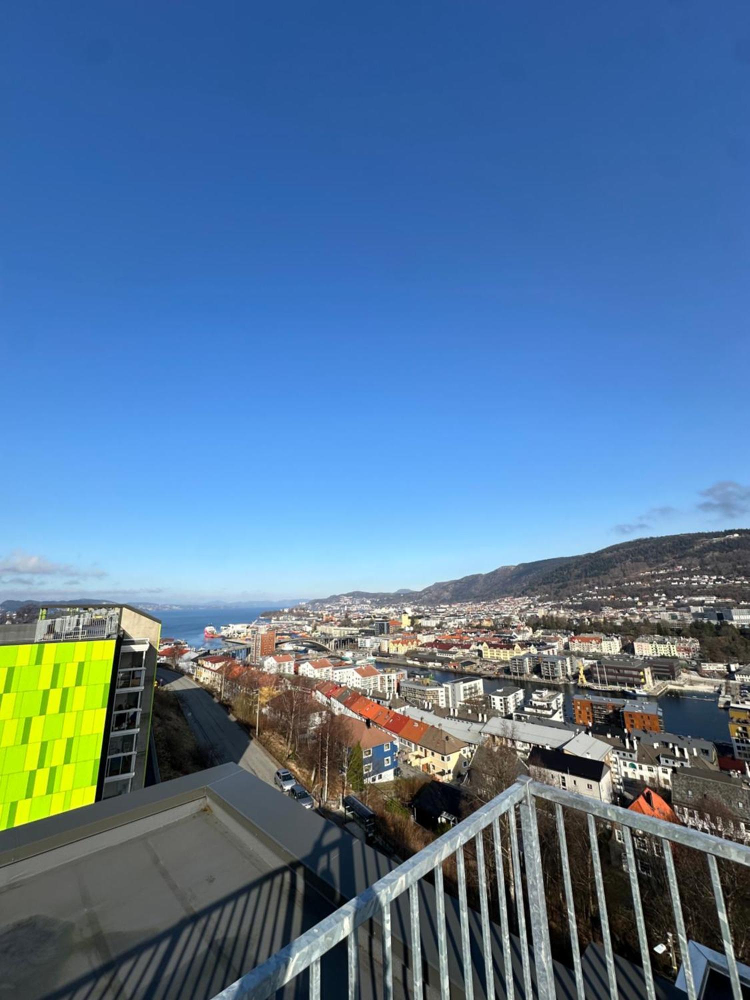 Apartment Med Nydelig Utsikt Over Bergen