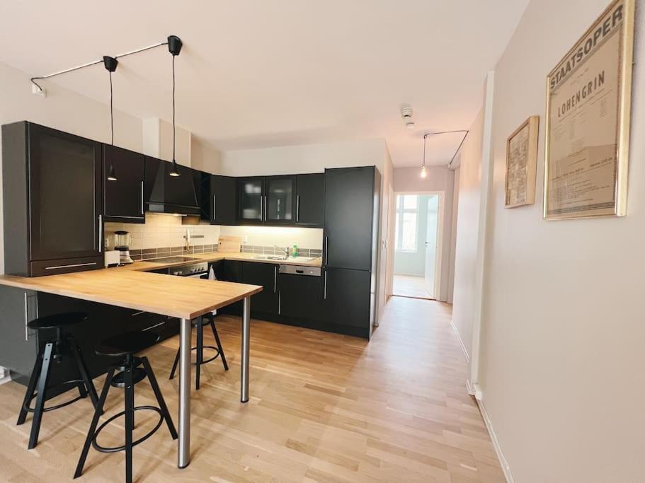 Lägenhet Dinbnb I 500 M To Centrum I Shared Patio I Street Parking