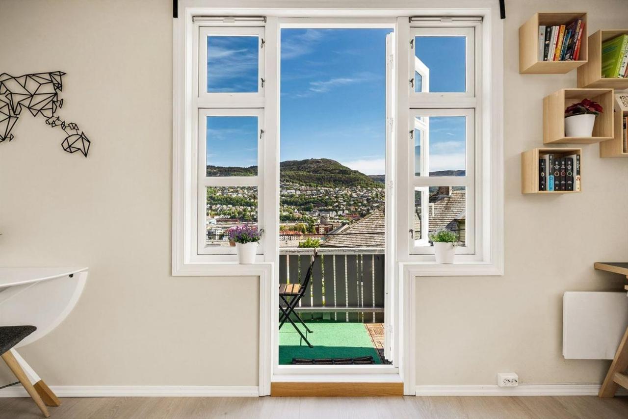 Panoramic Flat & Garden, Free Parking 12 Minutes Walking! Căn hộ