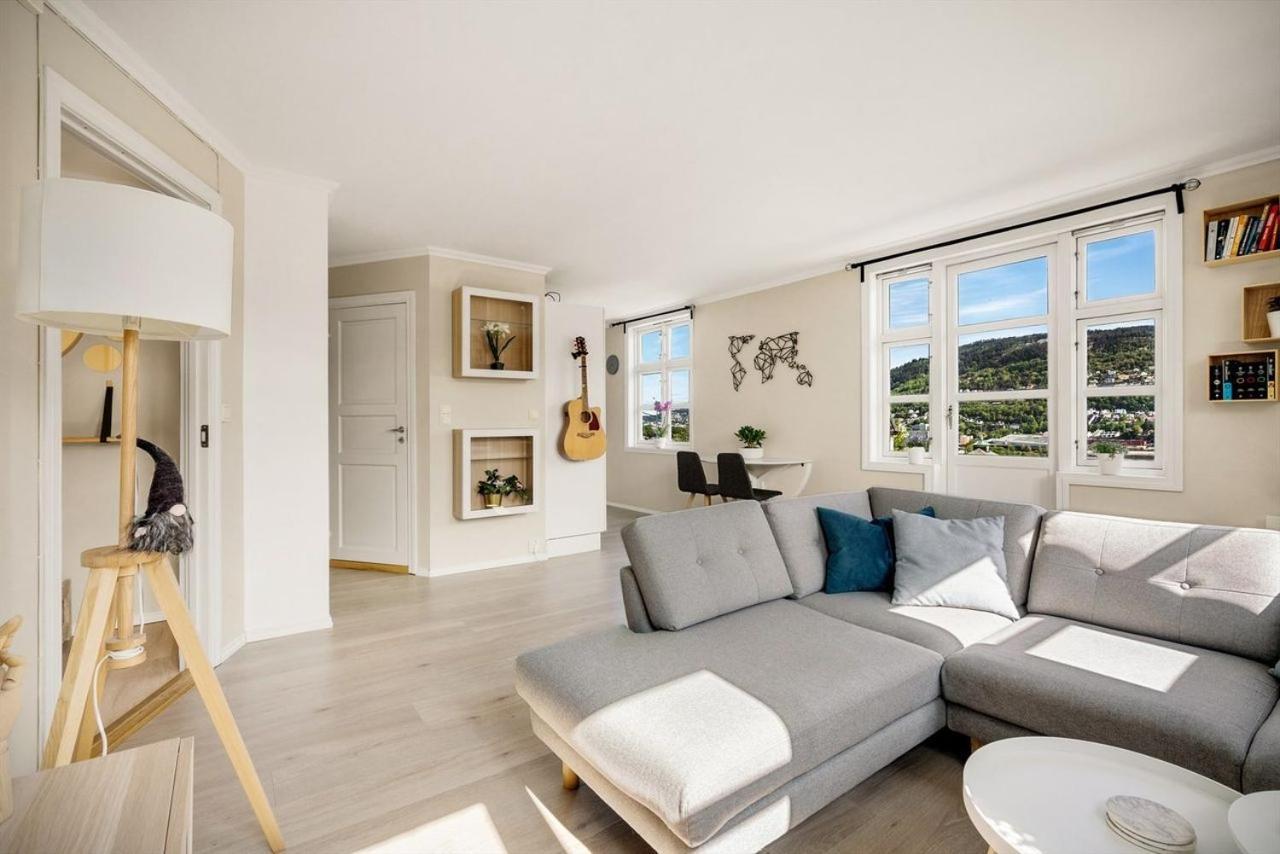 Panoramic Flat & Garden, Free Parking 12 Minutes Walking! Bergen