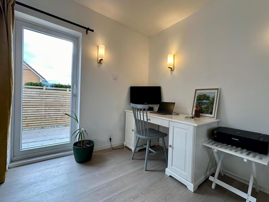 Stort, Koselig Hus I Naturomrade Bergen