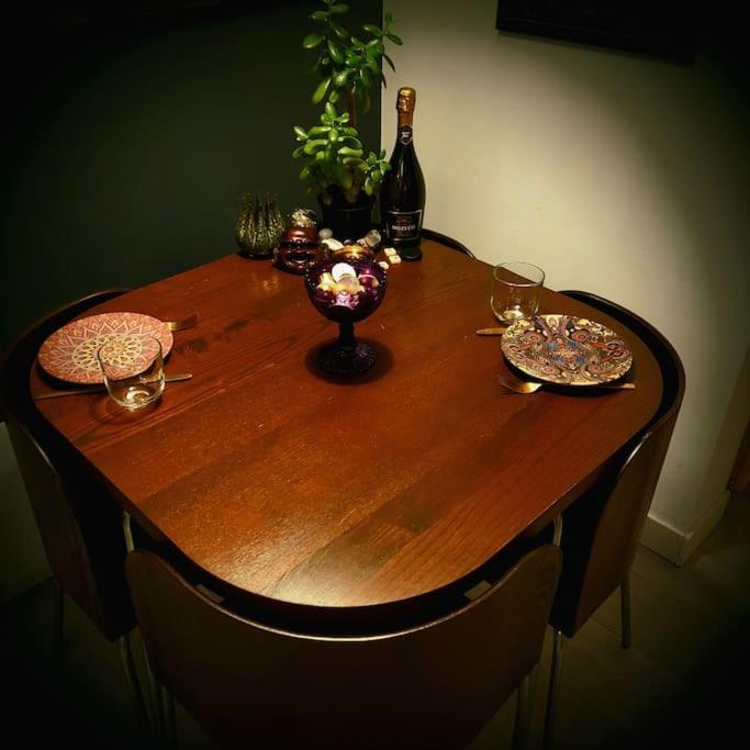 Apartment Superb And Central Place! Airb&b Favorite *