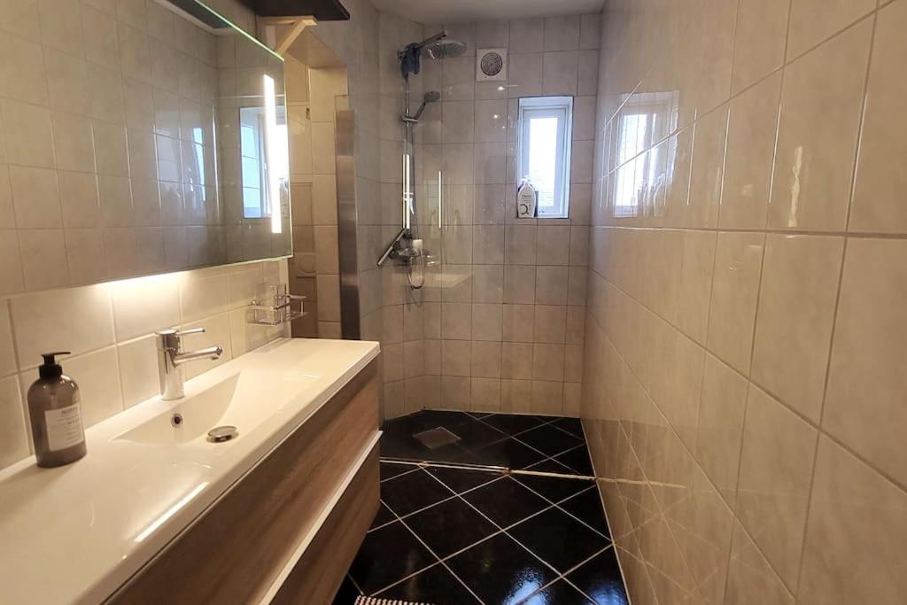 Superb And Central Place! Airb&b Favorite Apartment Bergen