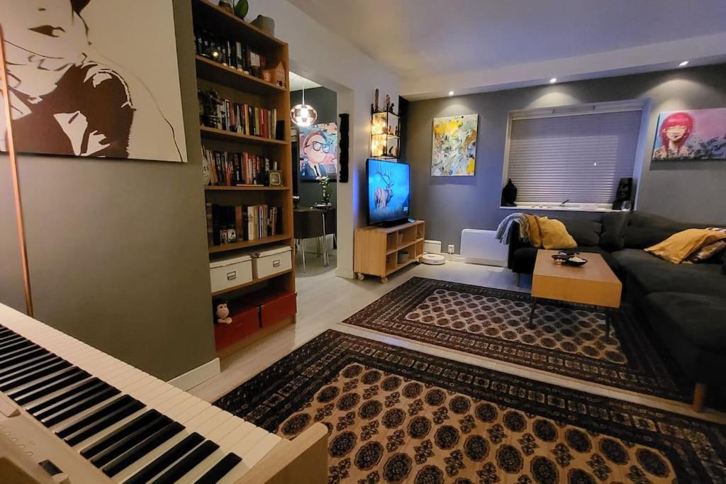 Superb And Central Place! Airb&b Favorite Apartment