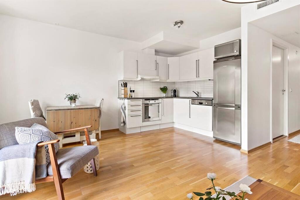 Flott Leilighet Pa Nygardshoyden Apartamento