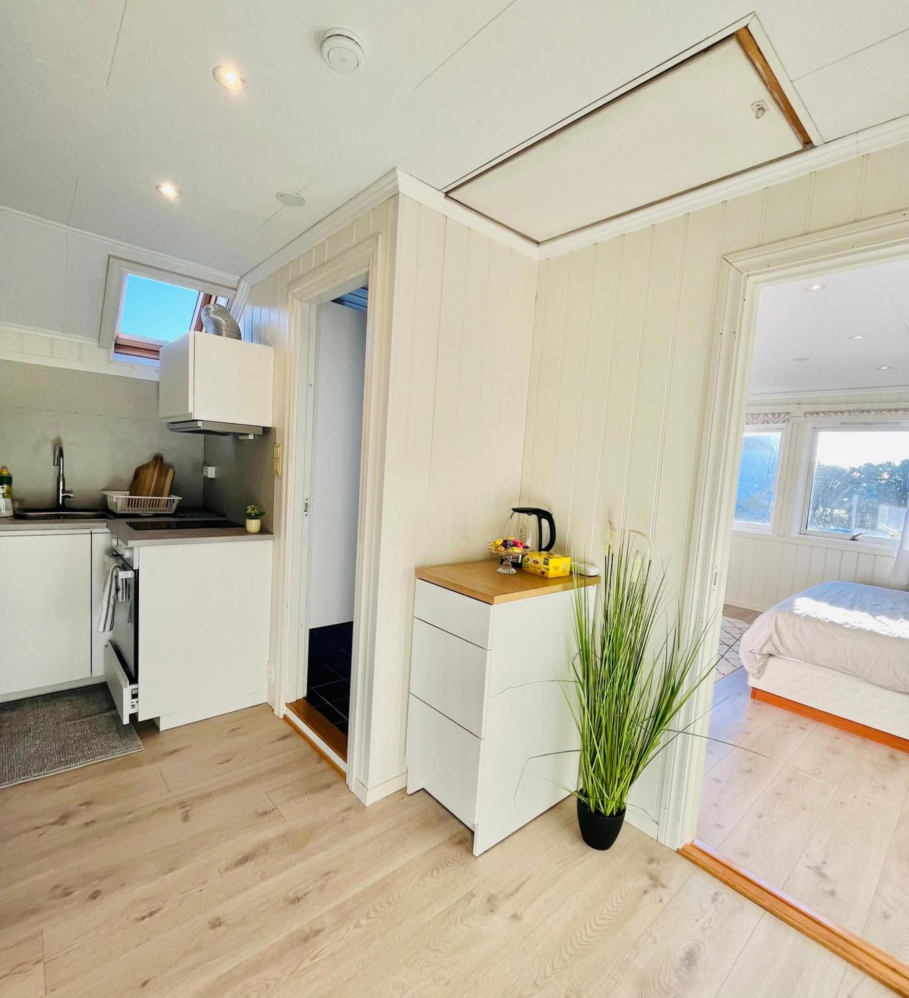 Apartment A Beautiful 3-bedroom With Stunning Views And Free Parking Bergen