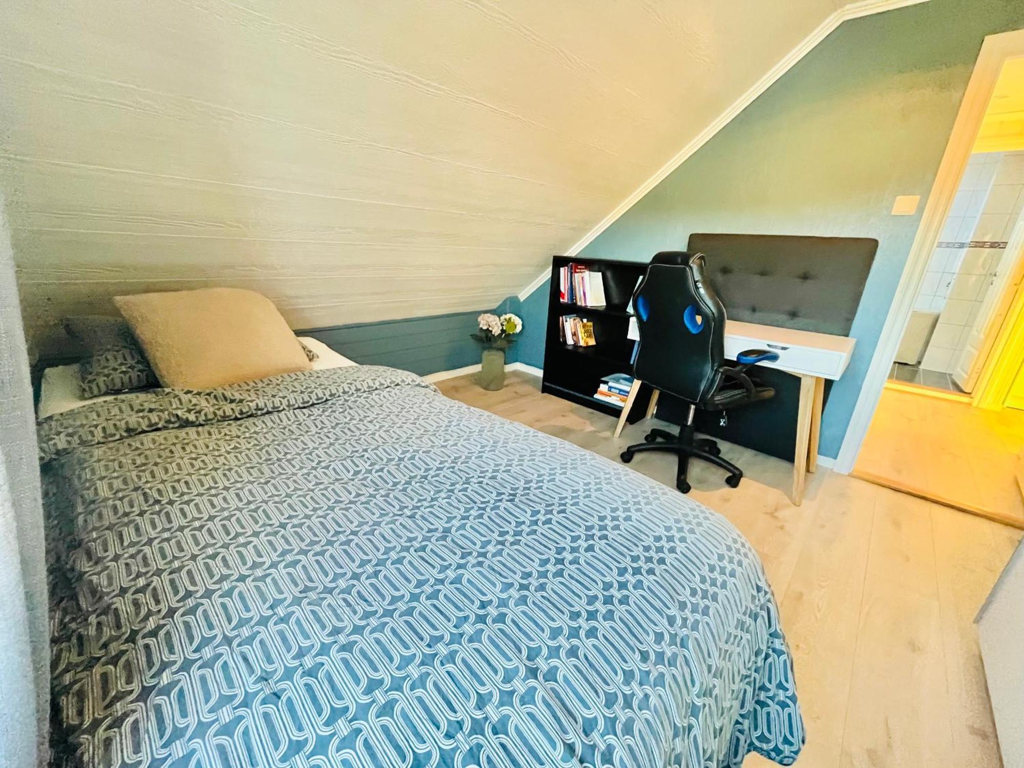 A Beautiful 3-bedroom With Stunning Views And Free Parking Bergen