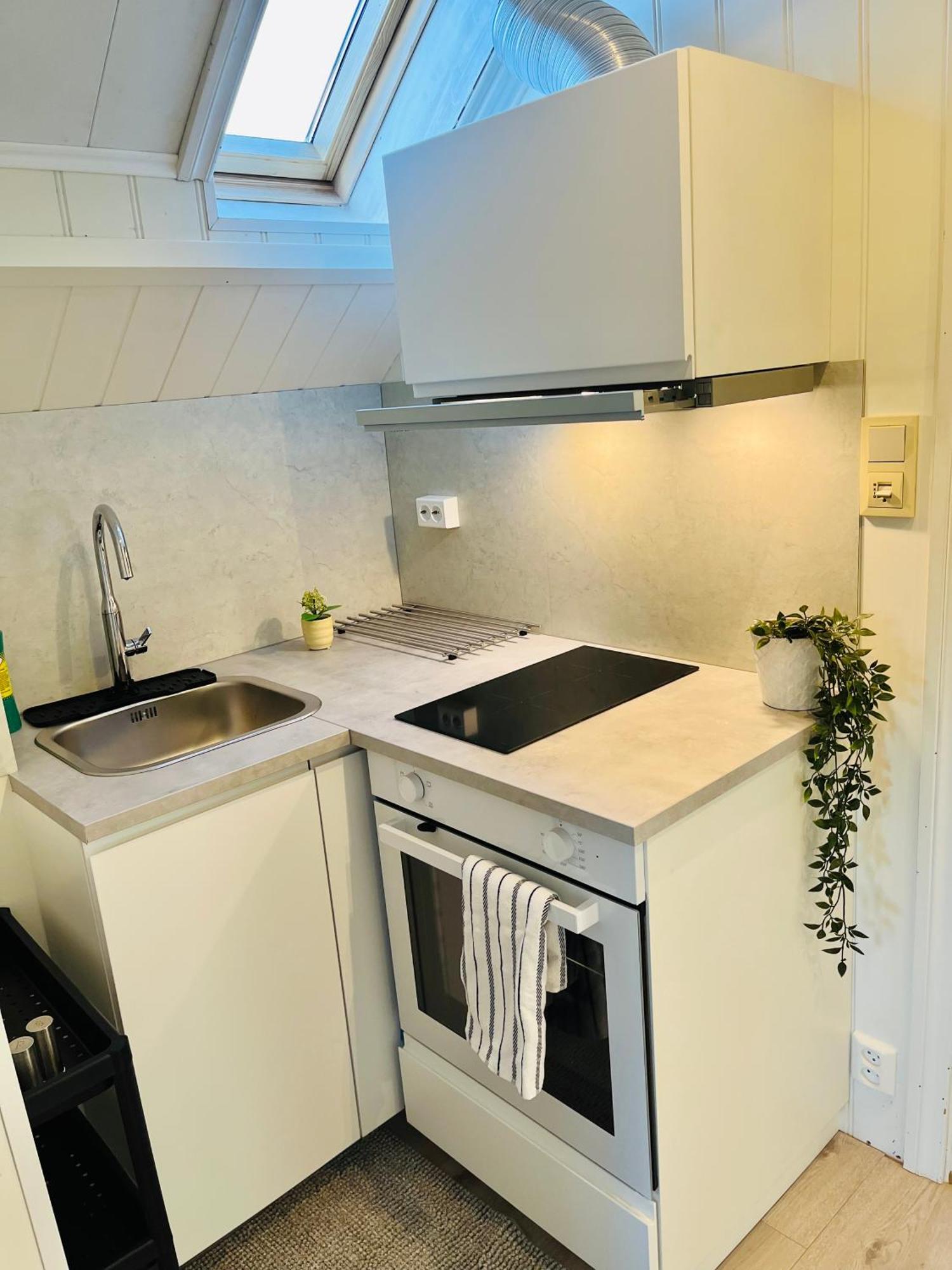 A Beautiful 3-bedroom With Stunning Views And Free Parking * Bergen