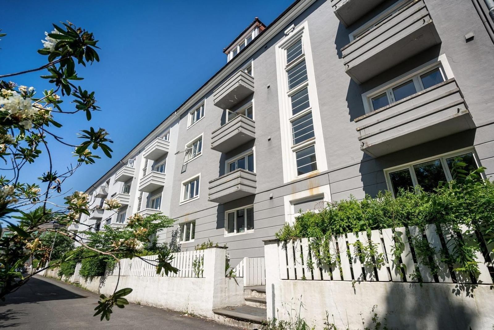Appartement Dinbnb I Dockside With Modern Kitchen And Workspace