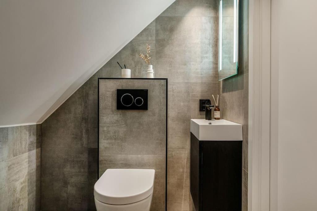 Modern New Townhouse City Centre Apartment Bergen