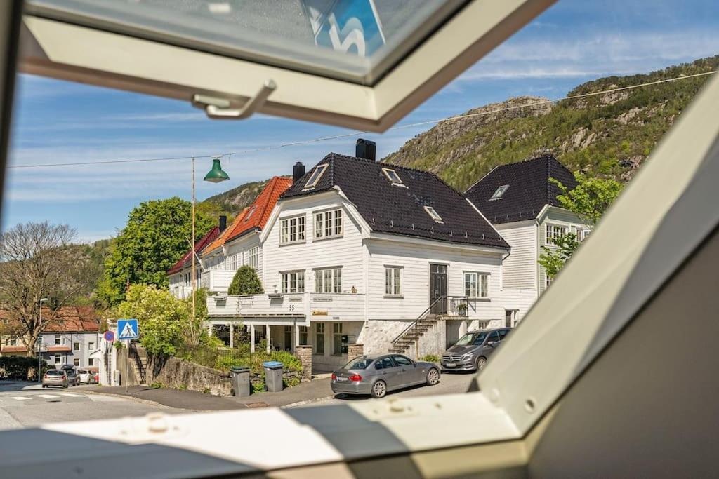 Modern New Townhouse City Centre Apartment Bergen
