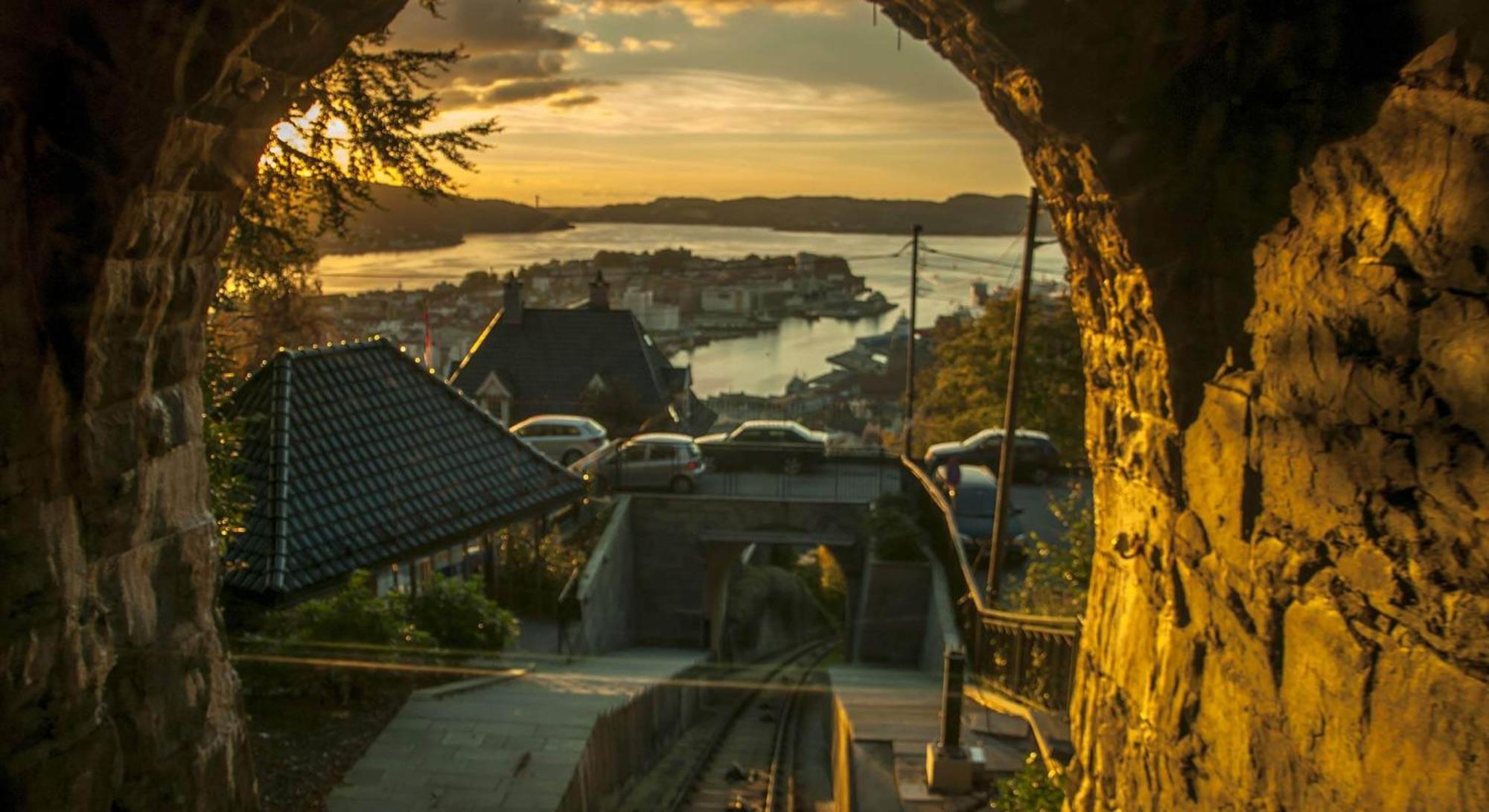 Dinbnb I 350m To Bryggen I Renovated 2023 I Quiet Apartment *