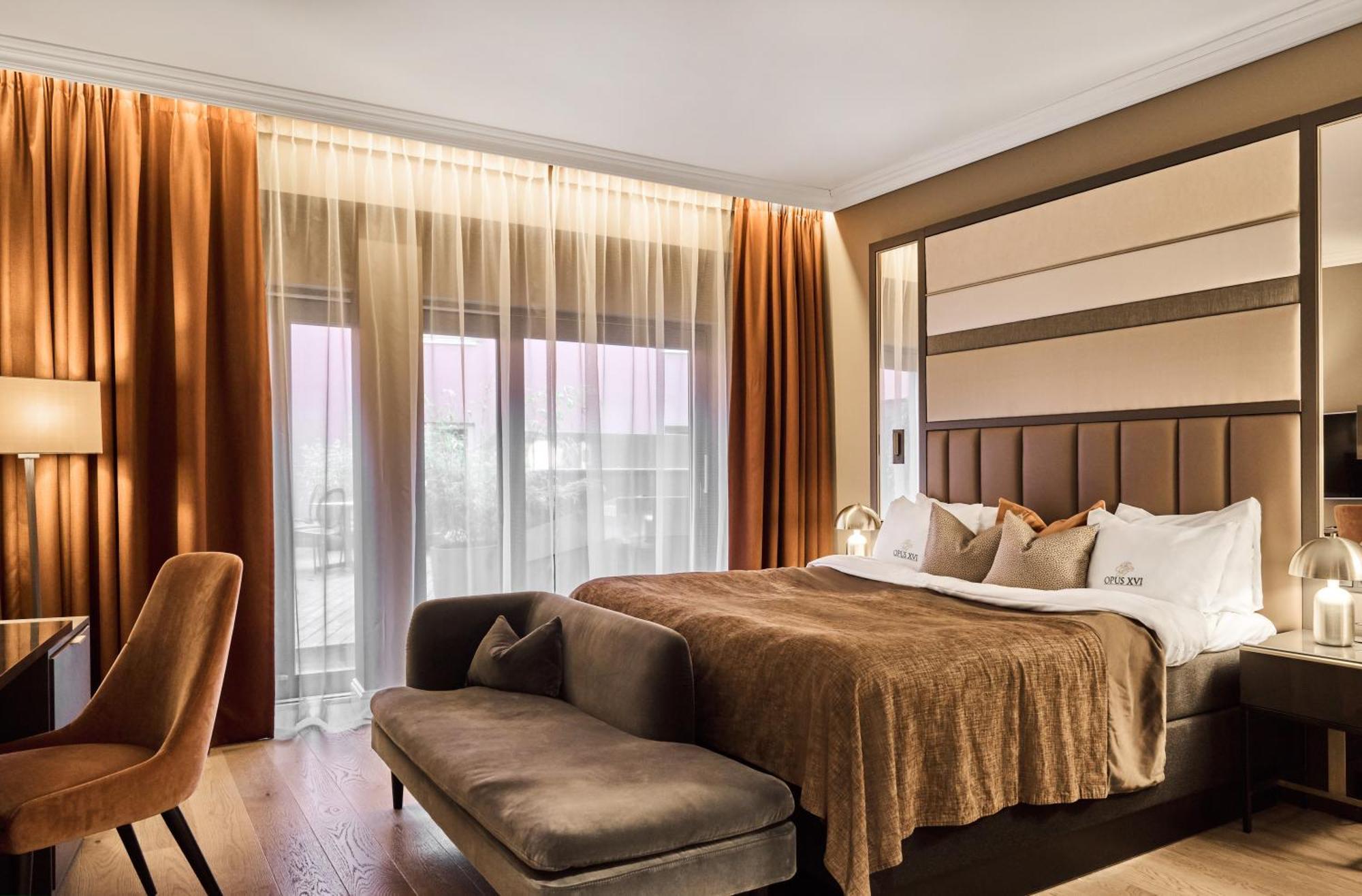 Hotel Opus 16