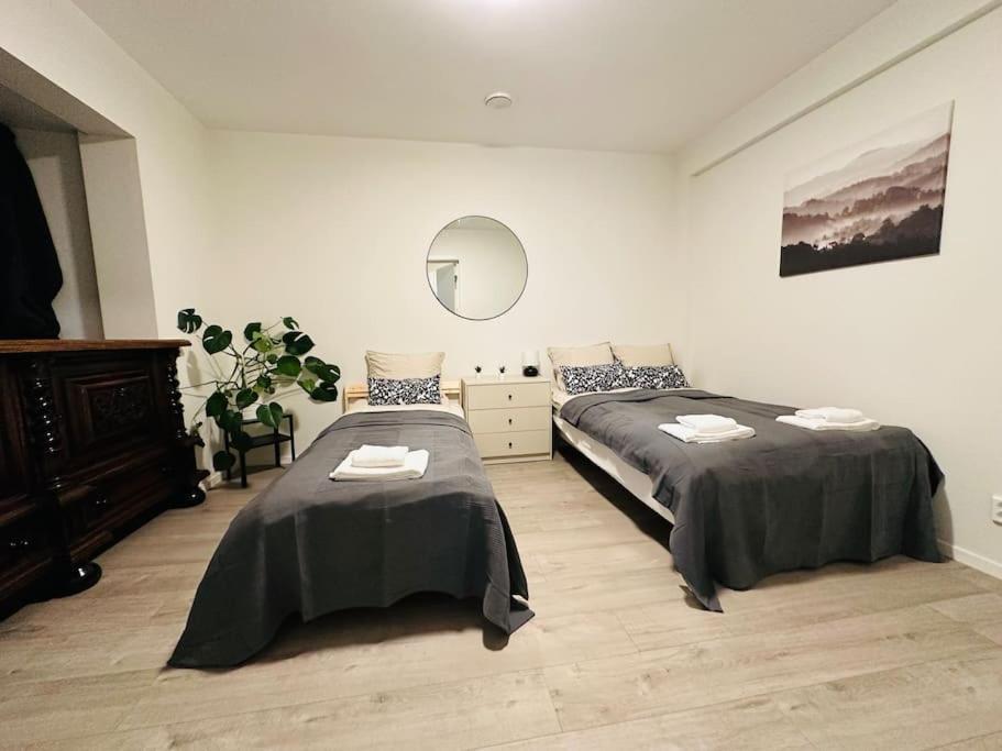 Apartment 7 Soverom I Hjertet Av *