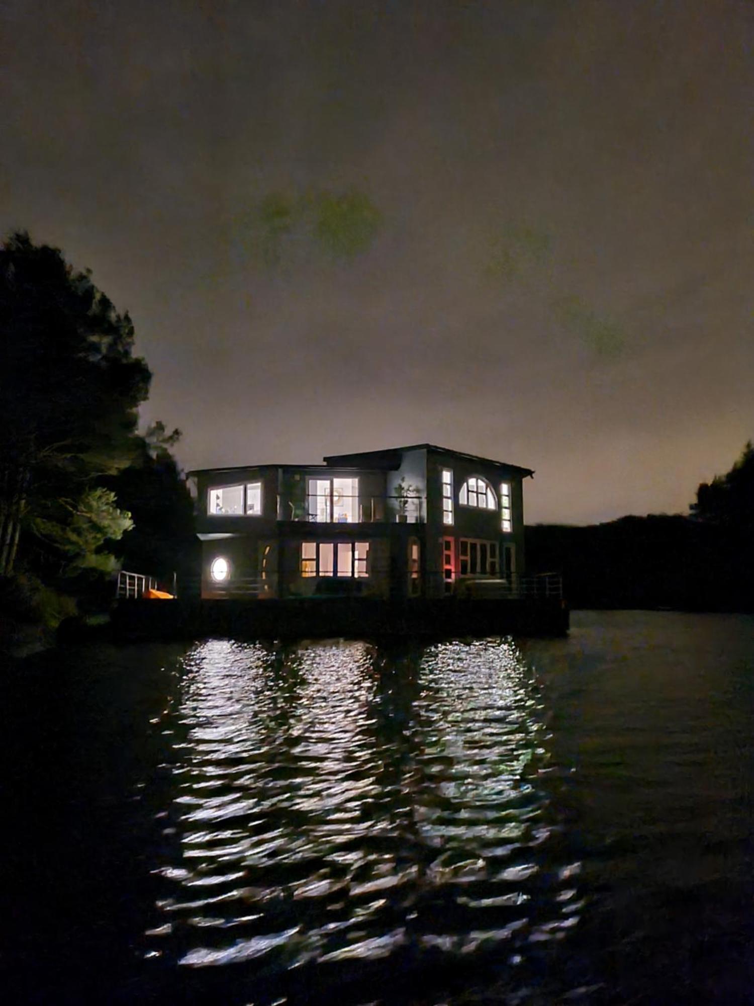 Floating Båthotell
