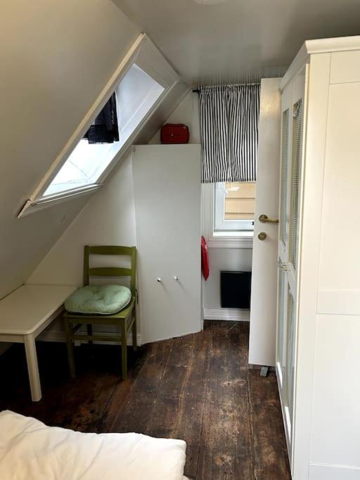 Cozy In Popular Street Apartamento