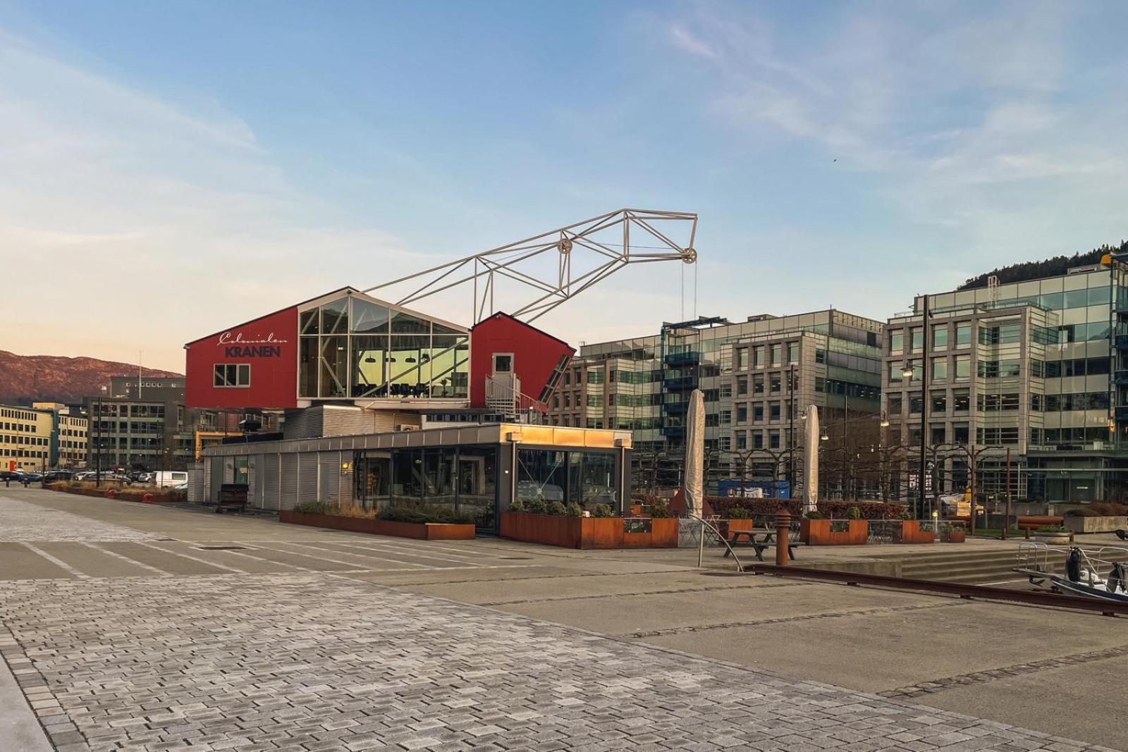2-story Top Floor I 3x Work Space I Shared Garden Bergen