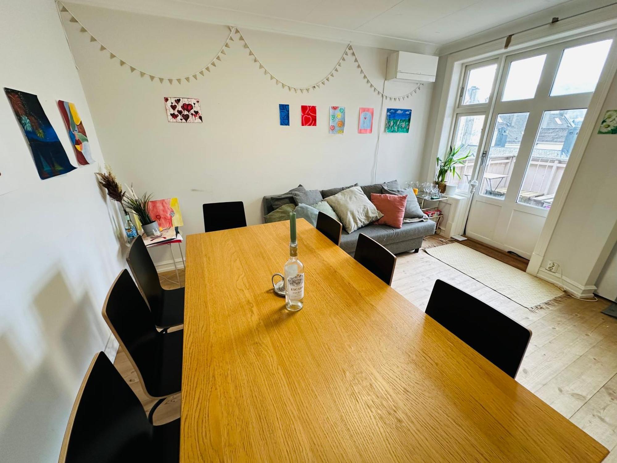 Sjarmerende Bolig Like Ved Togstasjonen Homestay Bergen