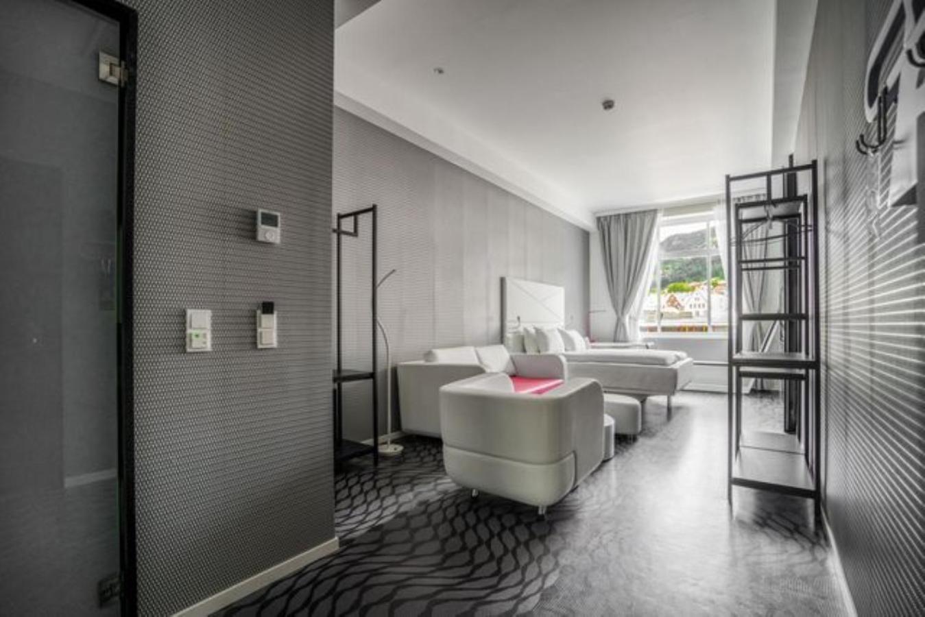 Magic & Kloverhuset Hotell