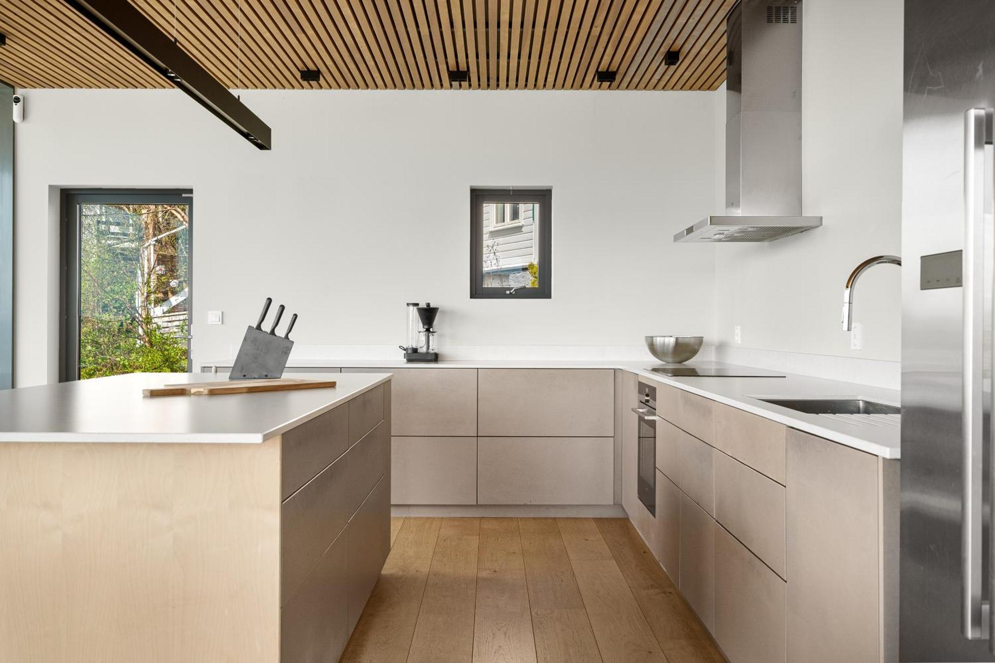 Amazing View - 5 Bedrooms - New House - Modern And Exclusive *
