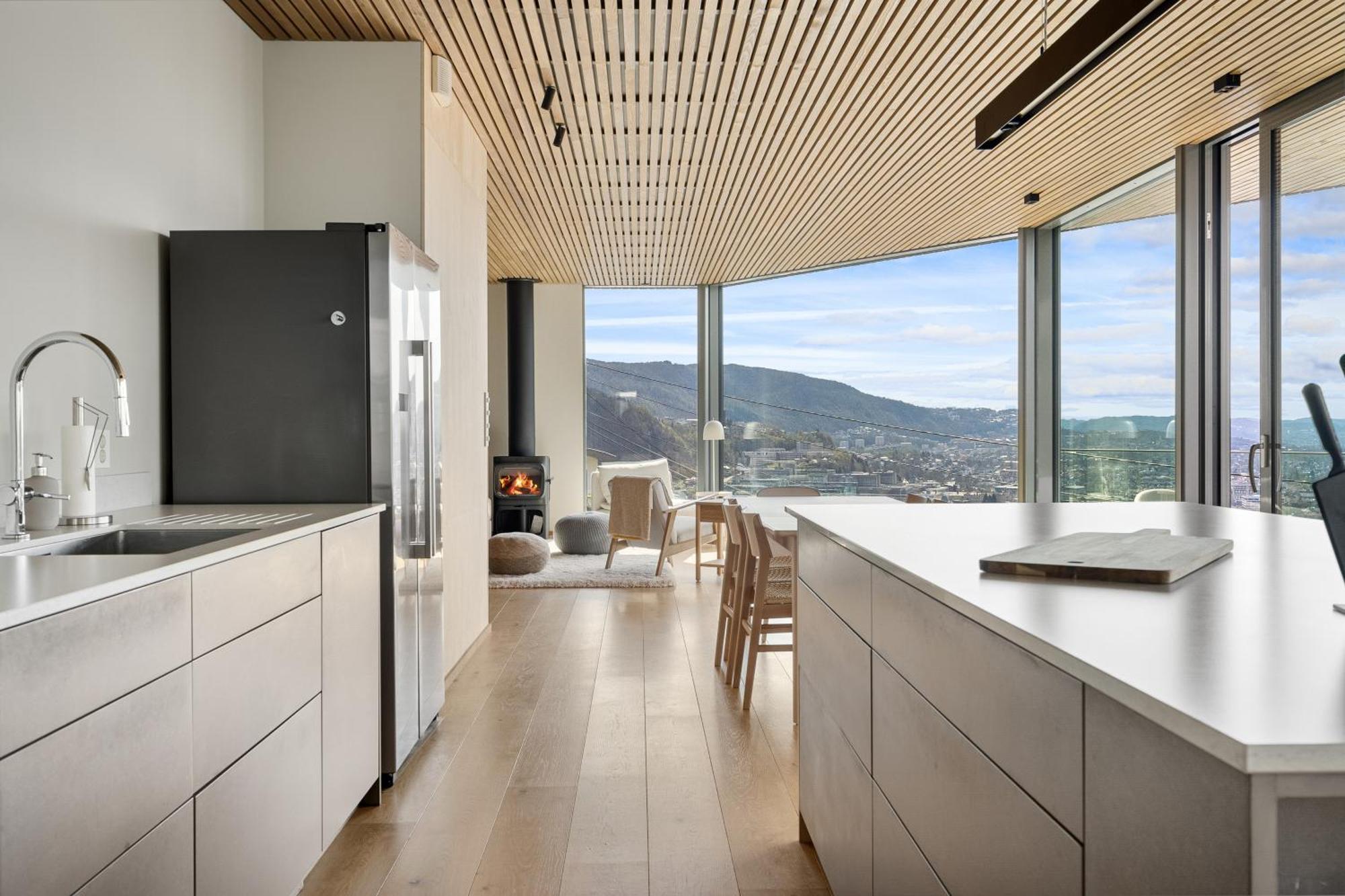 Amazing View - 5 Bedrooms - New House - Modern And Exclusive *