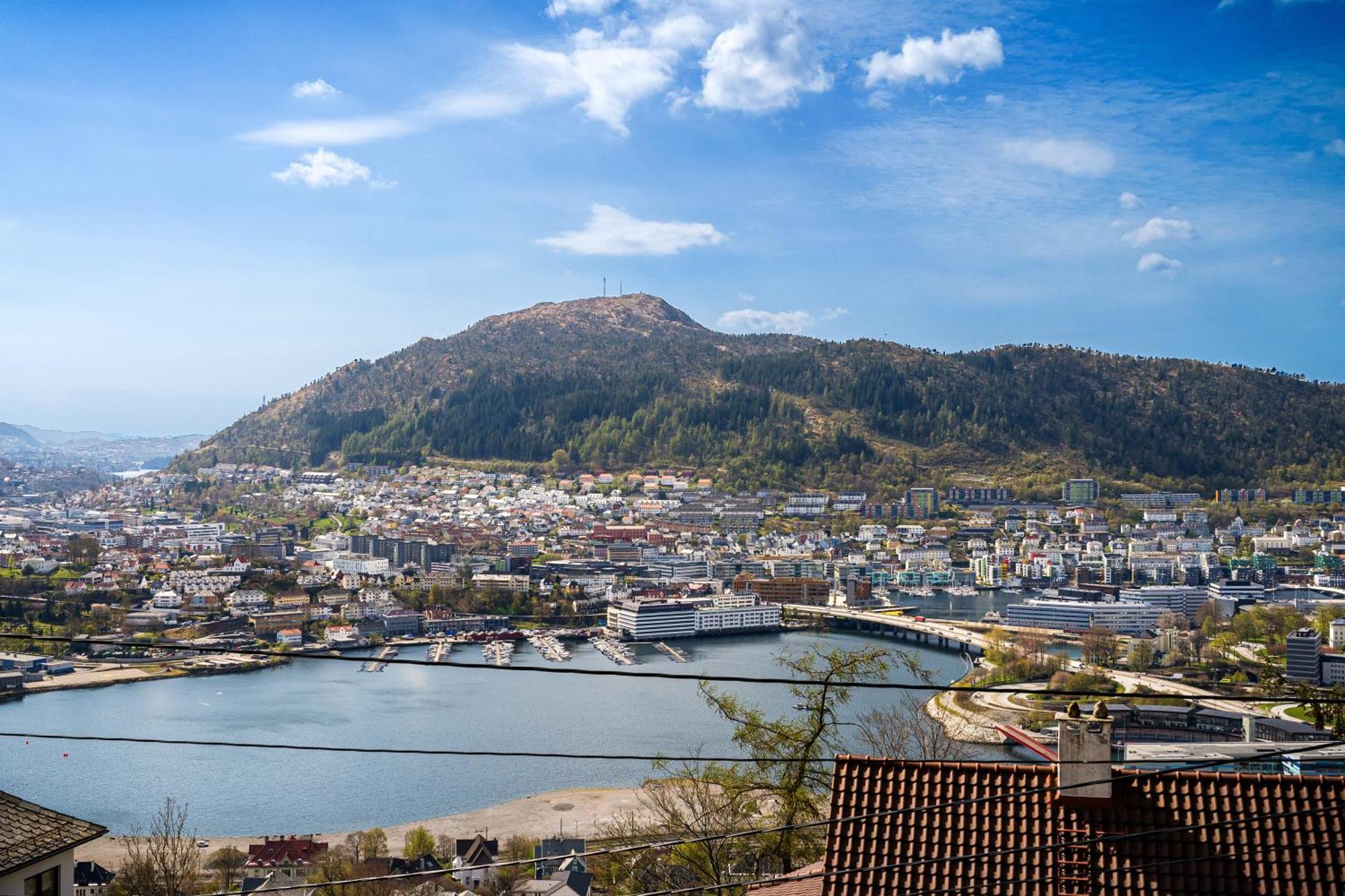 Villaer Amazing View - 5 Bedrooms - New House - Modern And Exclusive Bergen