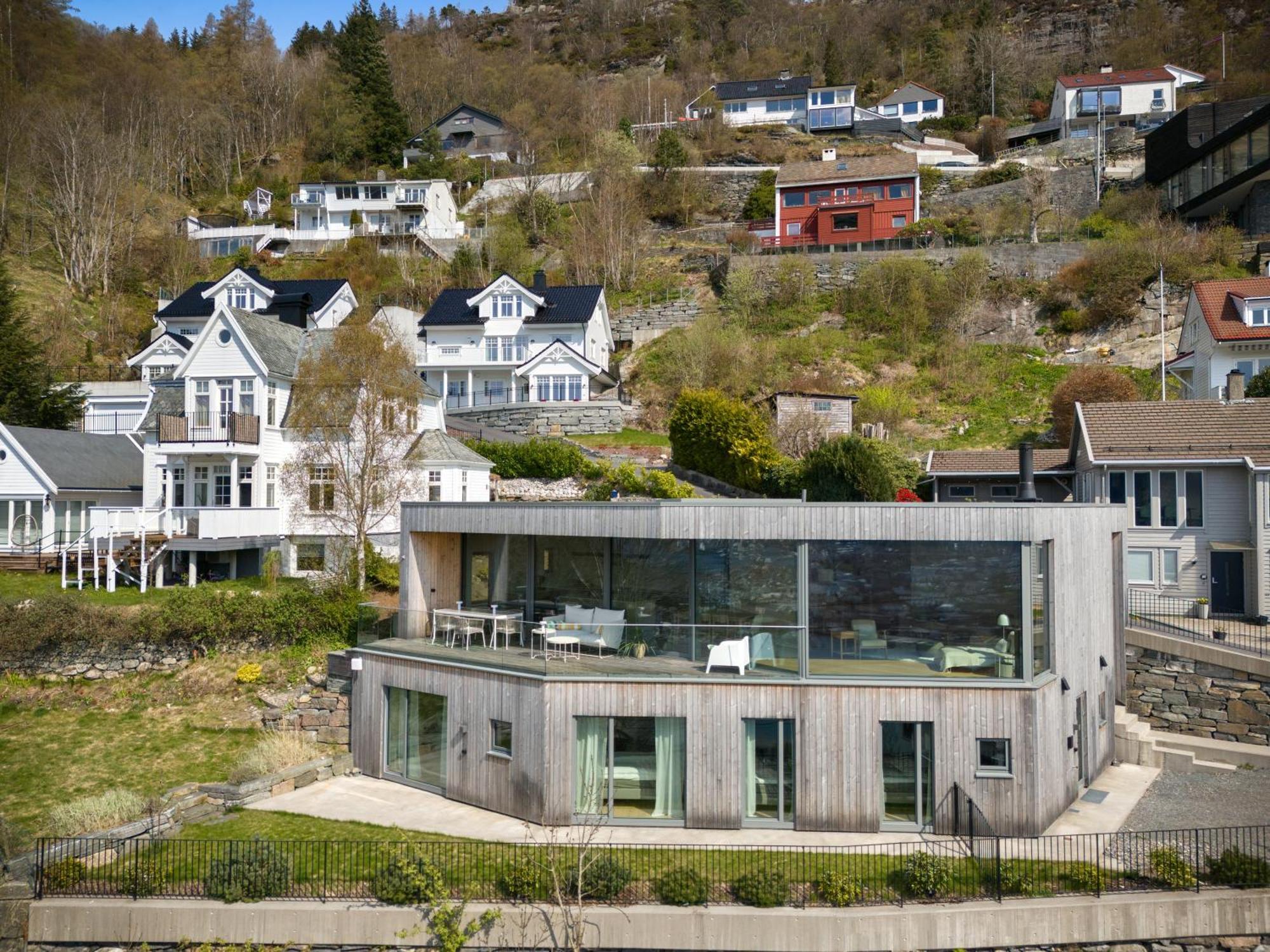 Amazing View - 5 Bedrooms - New House - Modern And Exclusive