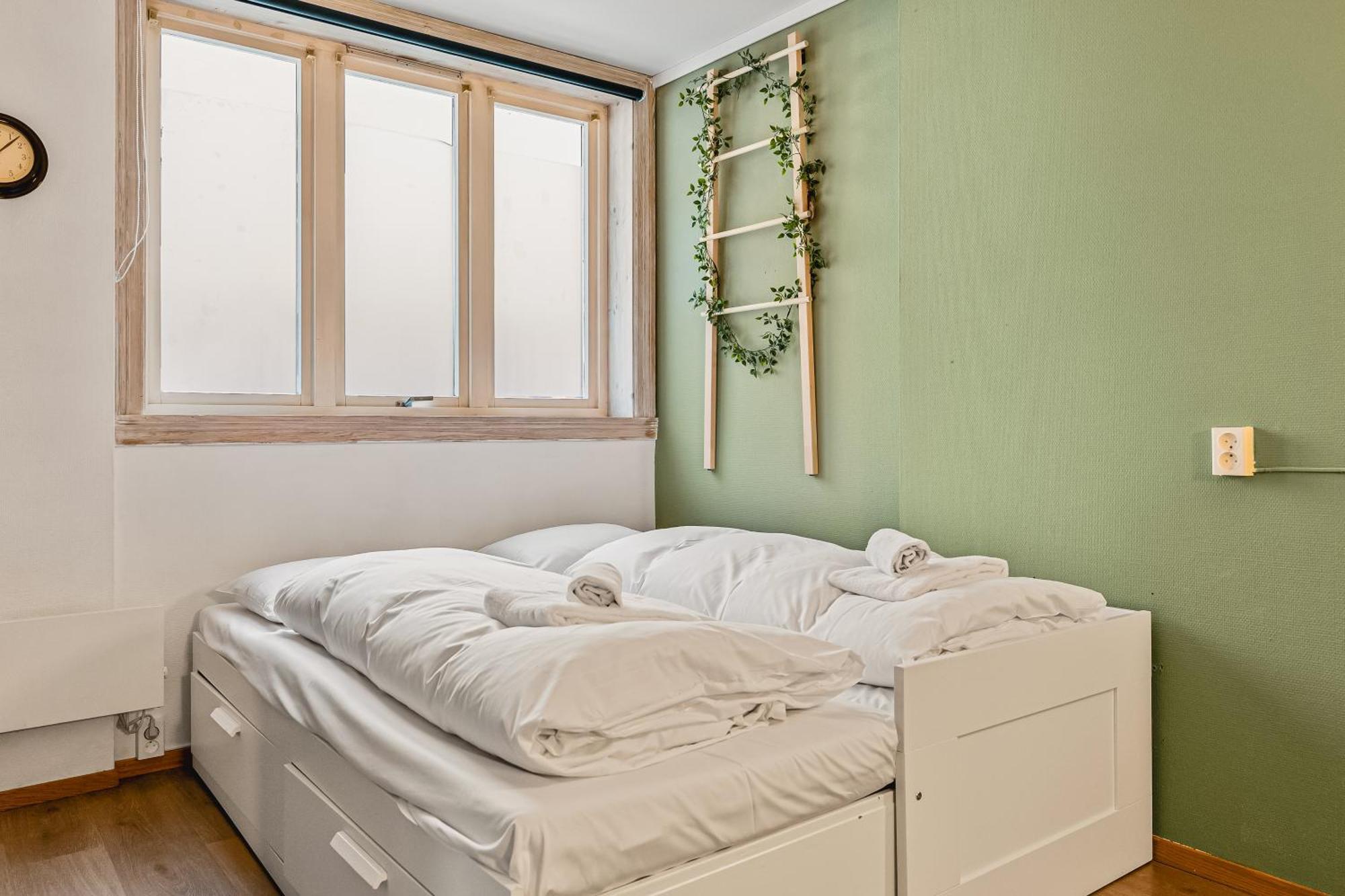 Explore The City! I 500m To Torget I Self Check-in Apartment *