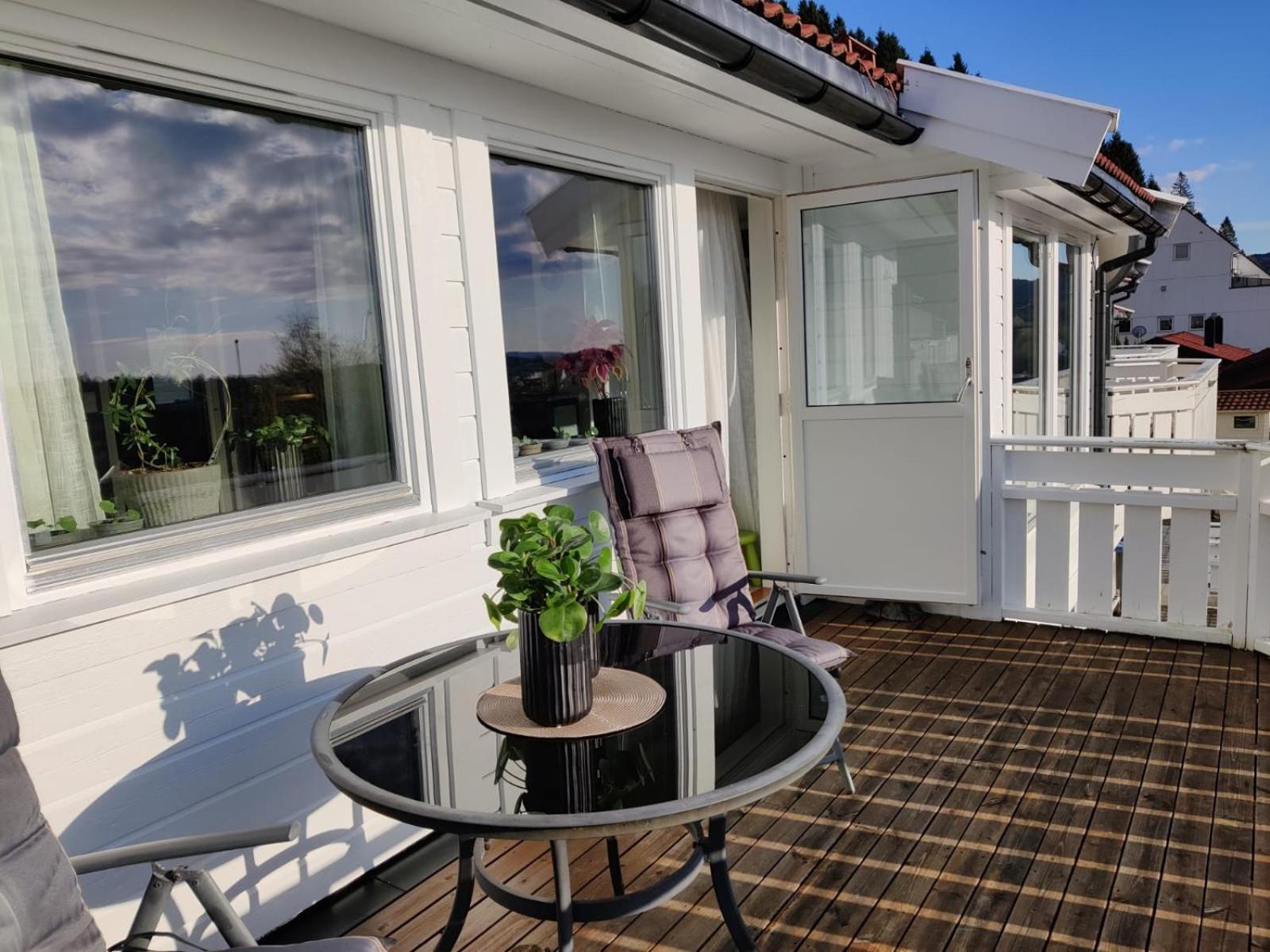 Nearby Bergen, Midtunlia 27d