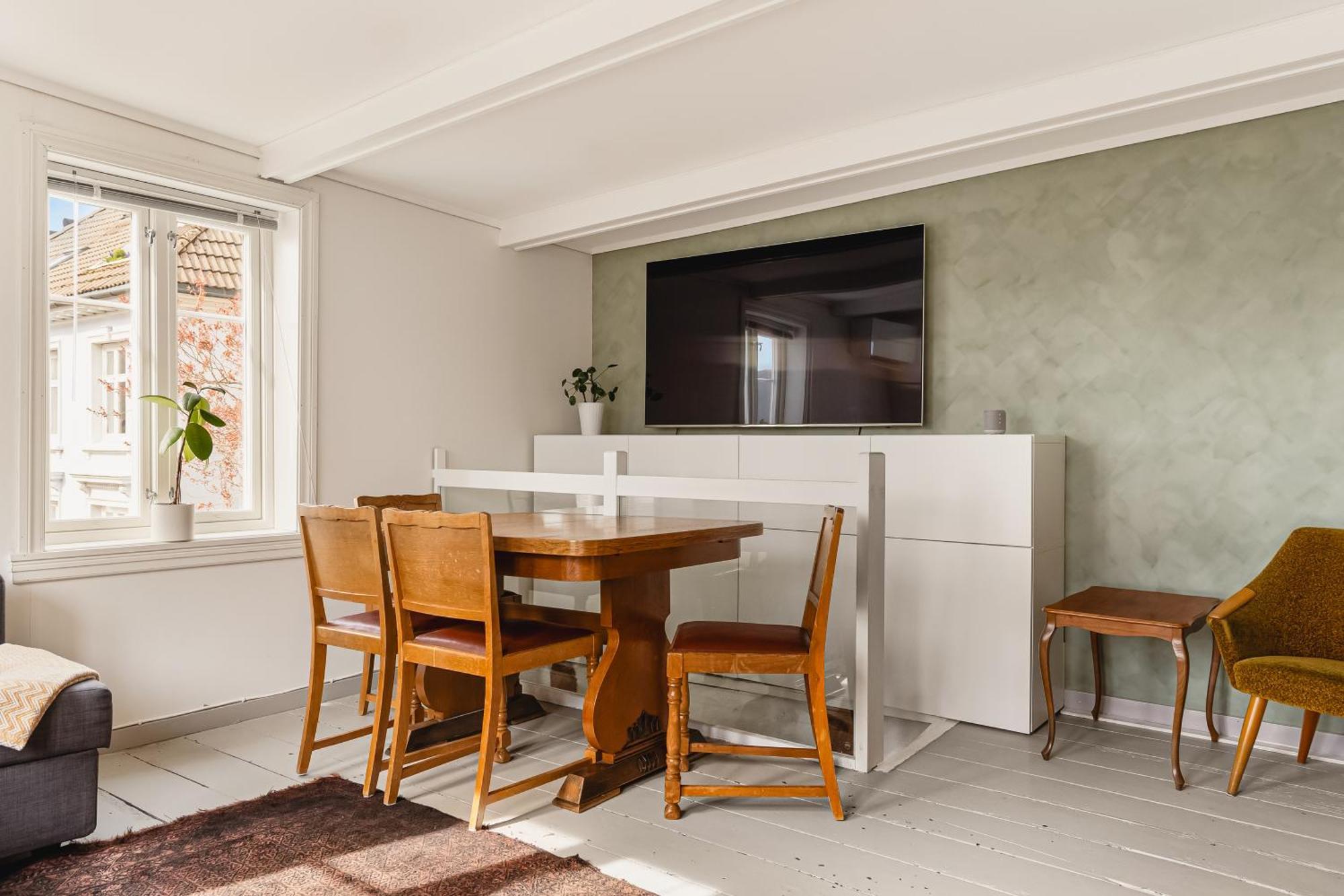 Fairytale Surroundings I 450m To The Train Station Holiday home *