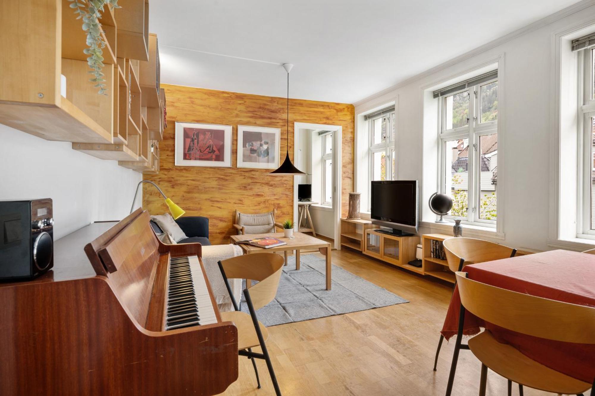 Spacious 3-bedroom For 8 By Bryggen Apartment