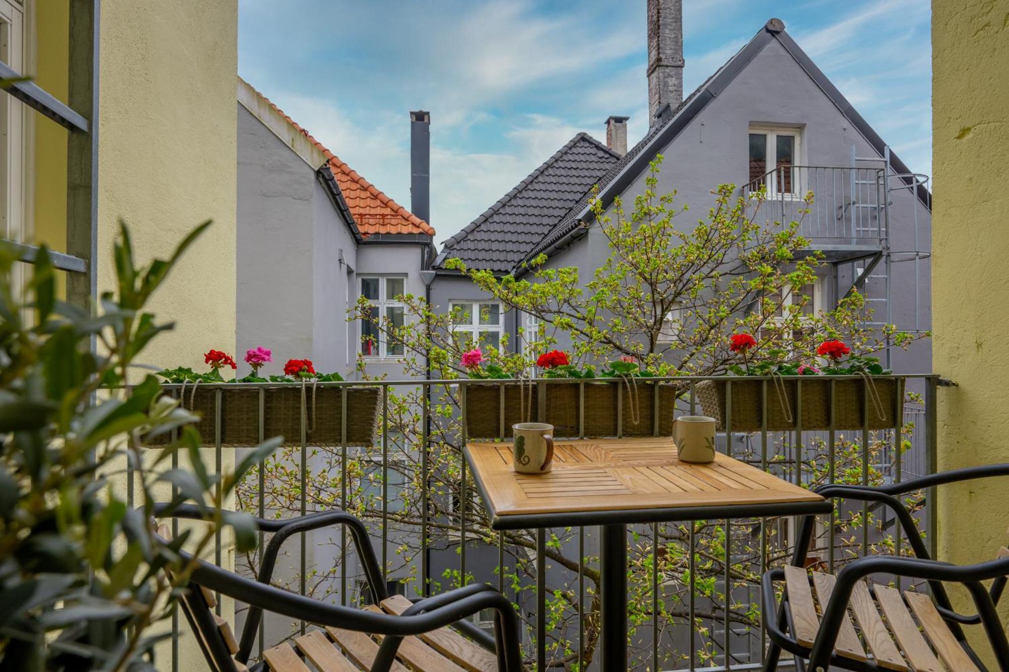 Spacious 3-bedroom For 8 By Bryggen *