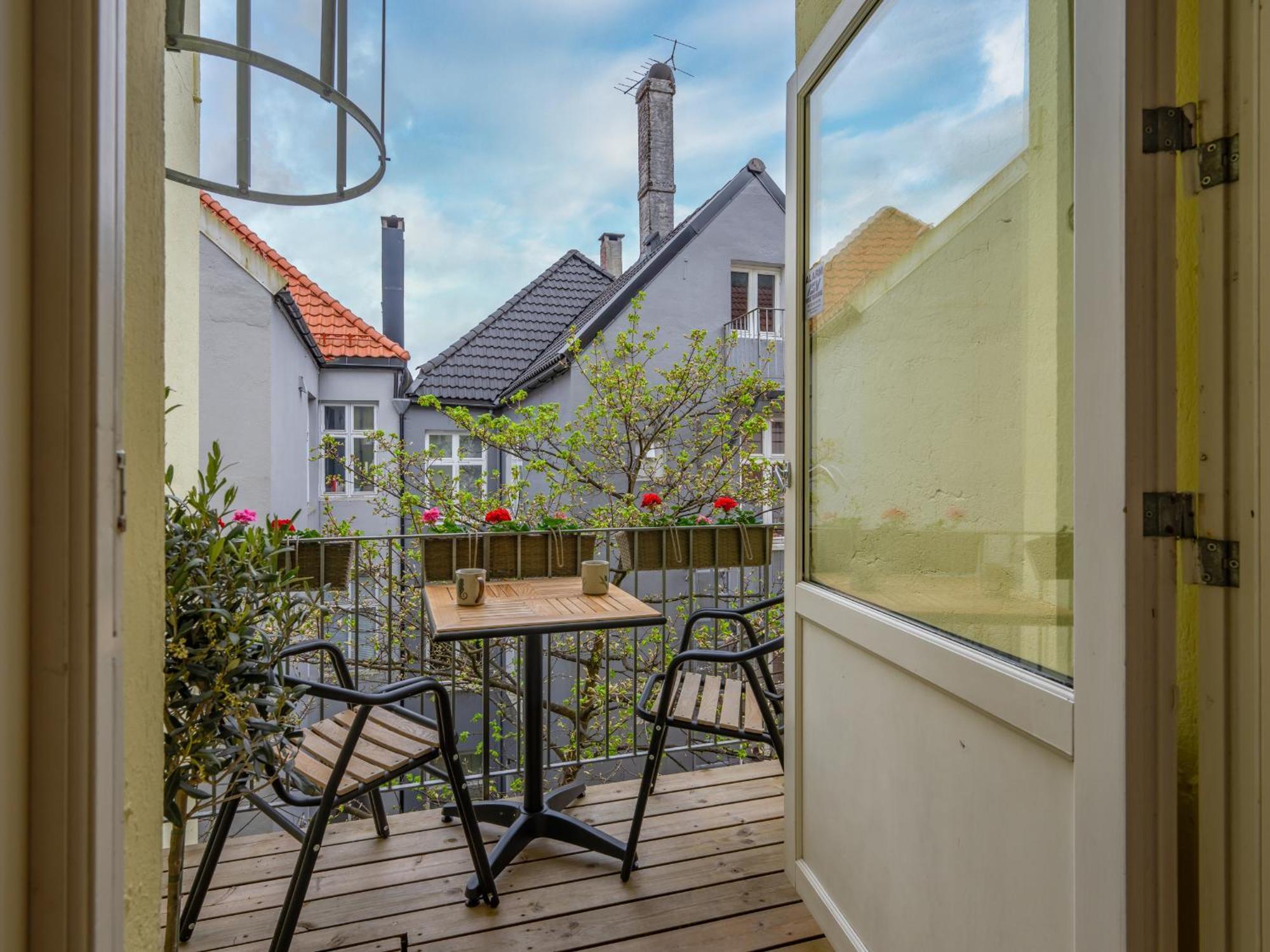 Spacious 3-bedroom For 8 By Bryggen * Bergen