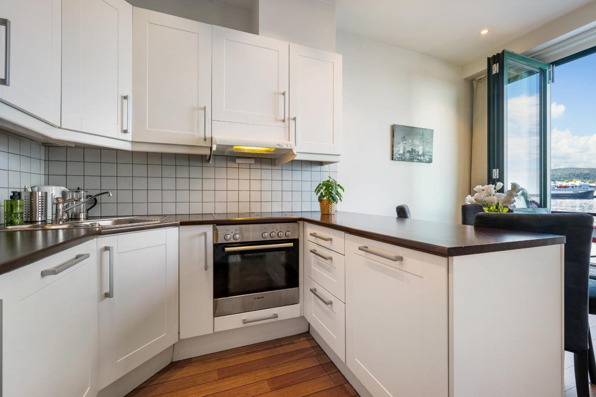 Appartement New! Sea Front Apt. With Terrace Above The Sea! Bergen