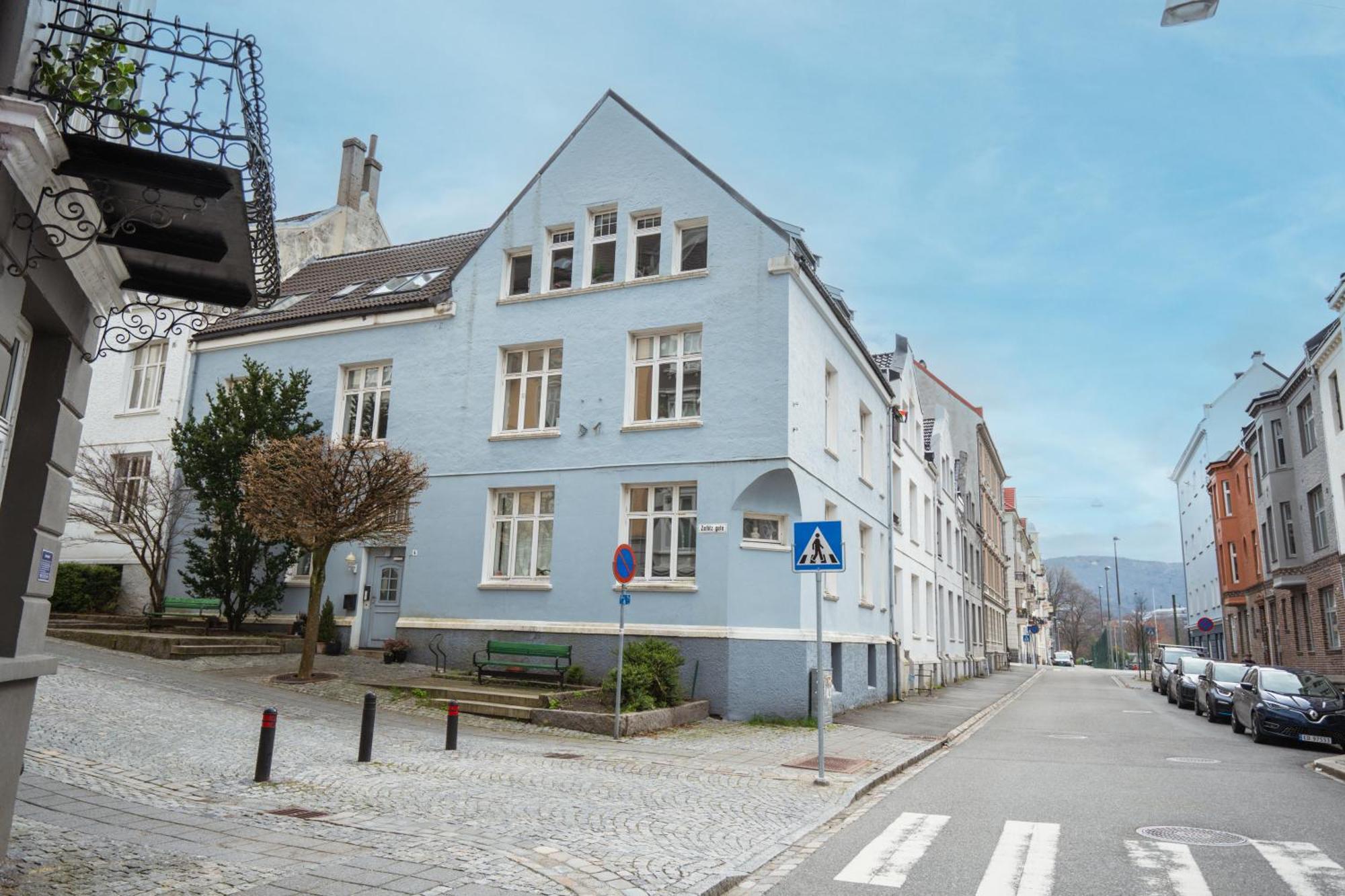 Your Local Dream In The Heart Of The Apartment