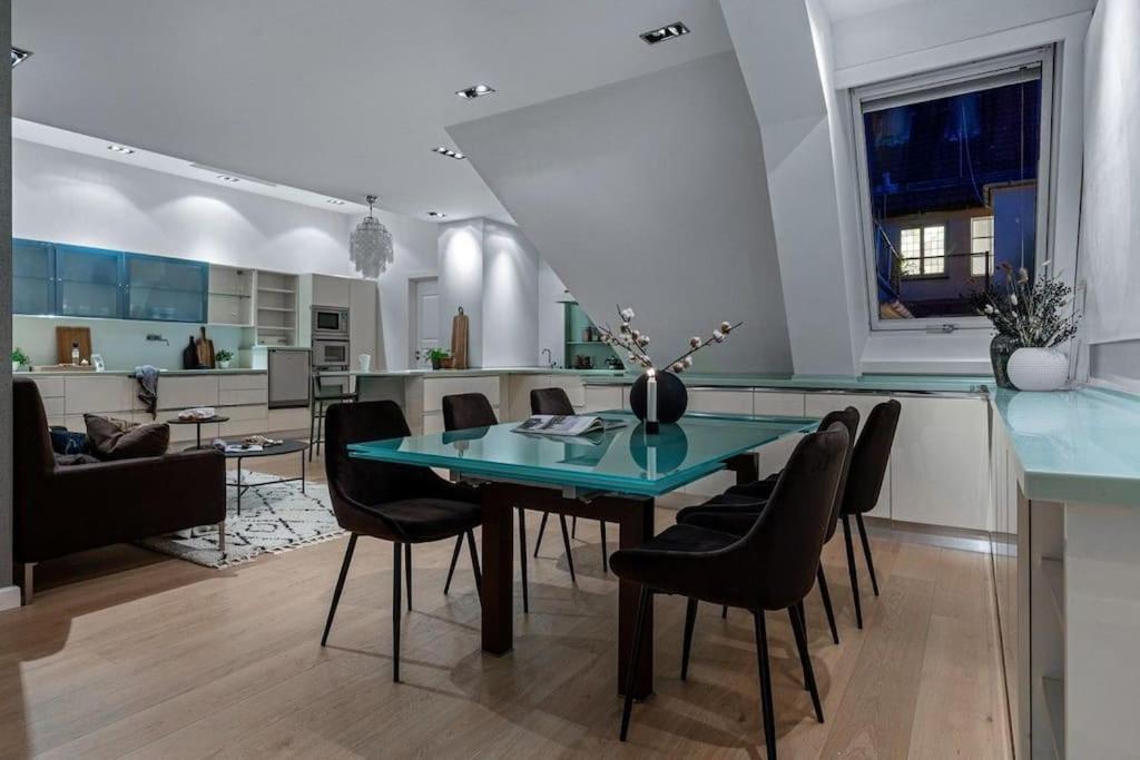 Exclusive Penthouse With Terrace Apartment
