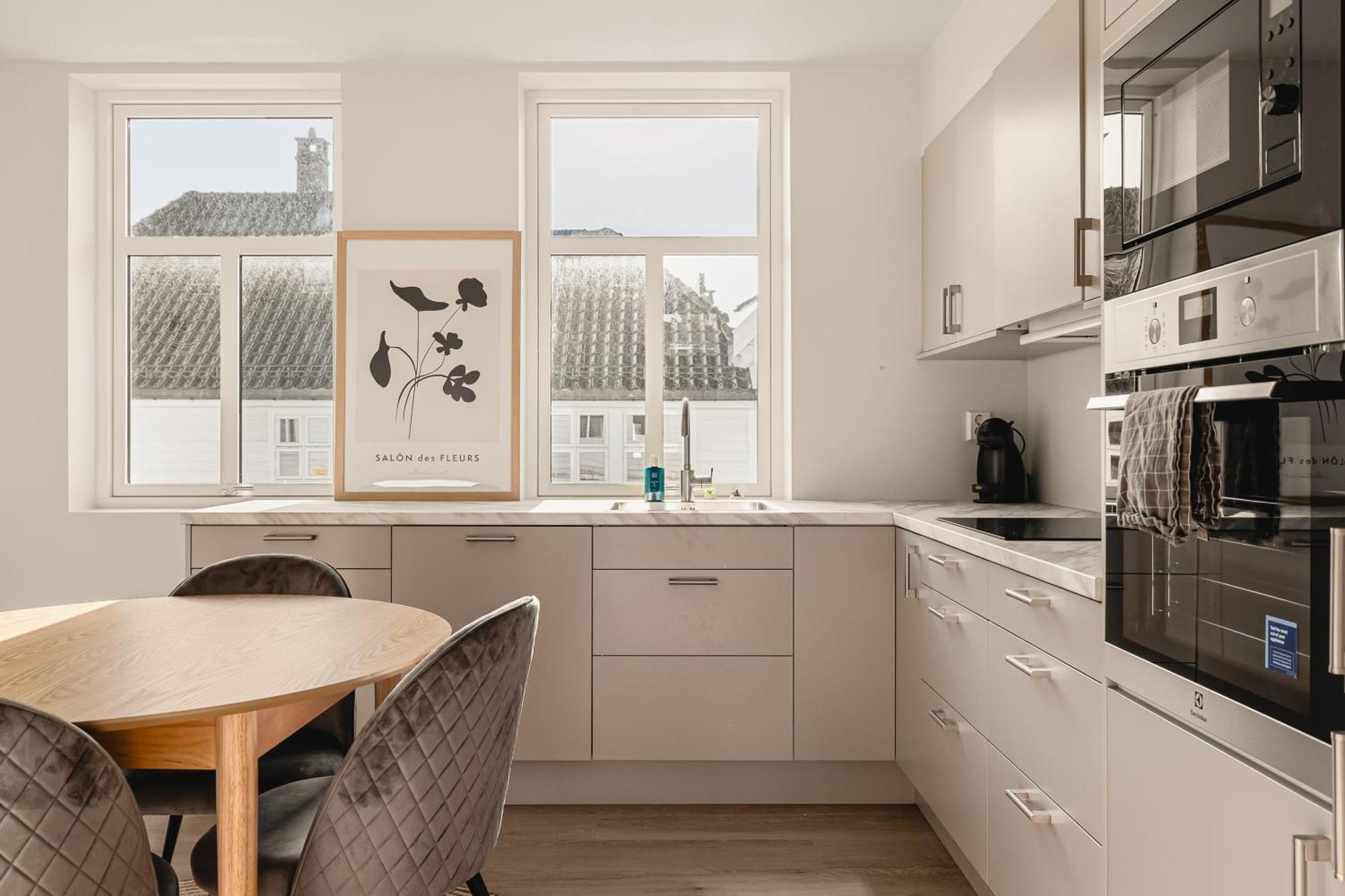 Dinbnb I The Family Dream Behind Bryggen I Renovated 2024 Apartment Bergen