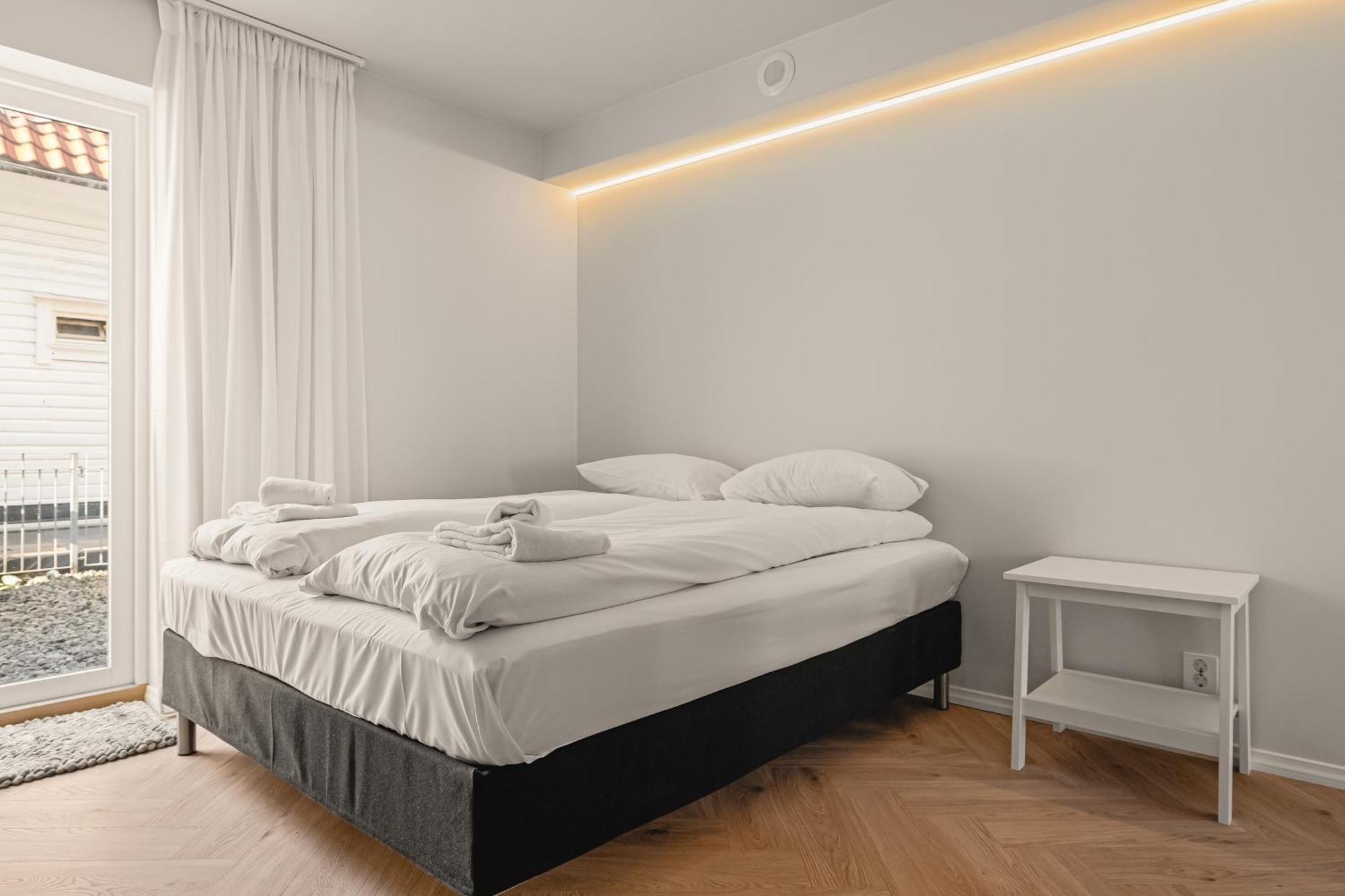 Apartment Dinbnb I Luxury Behind Bryggen I Renovated 2024