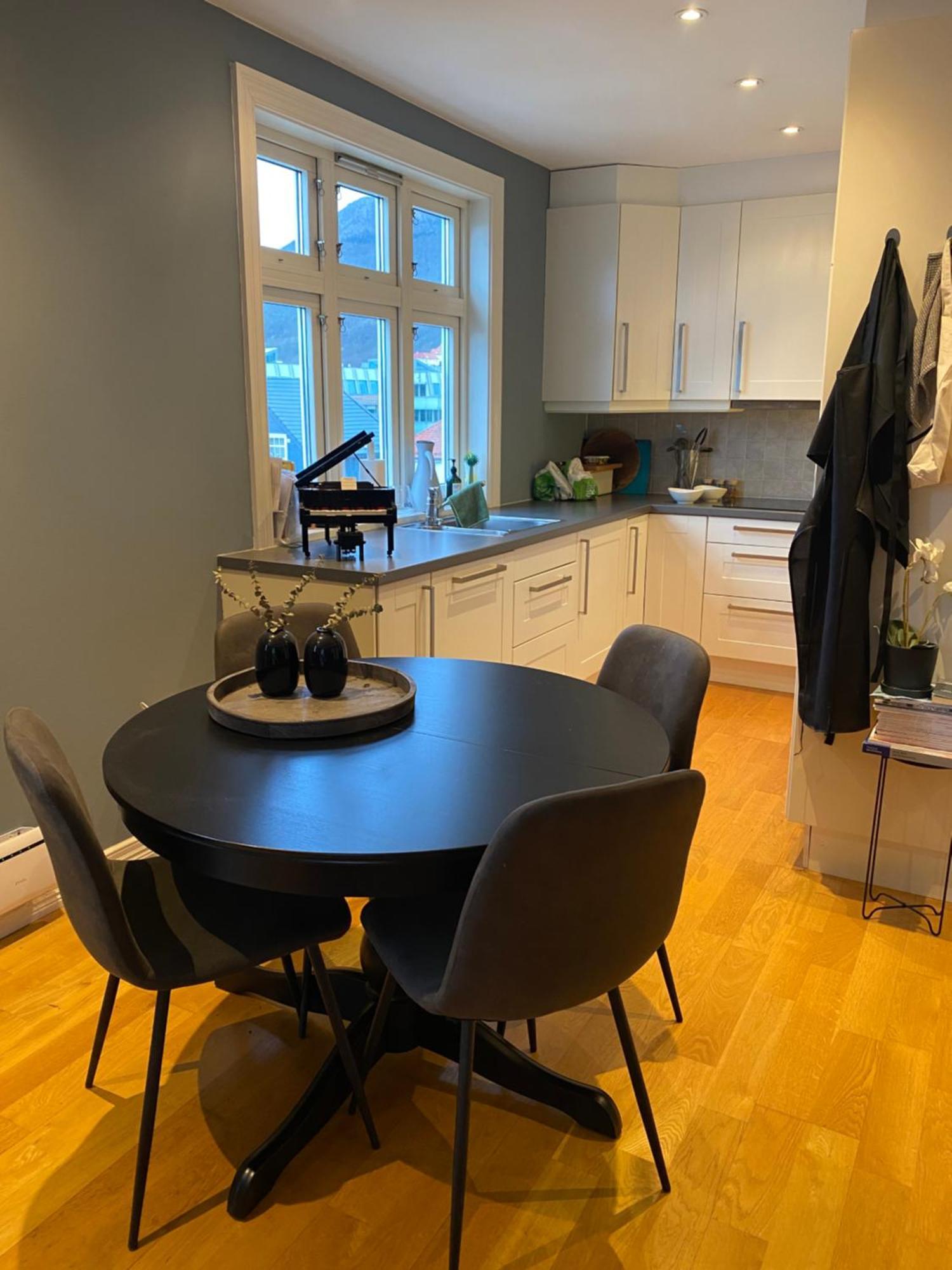 Apartment Moderne Og Sentral Leilighet Med Terrasse!